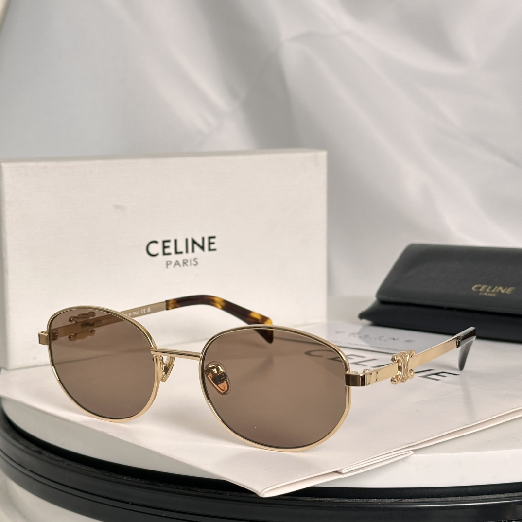 ️齐色凯旋门简约款品牌不明显低调又奢华️Celine*CL40069USIZE:57-21-140️