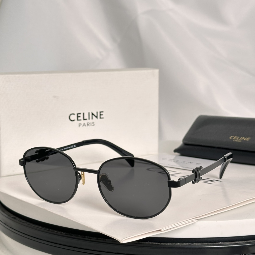 ️齐色凯旋门简约款品牌不明显低调又奢华️Celine*CL40069USIZE:57-21-140️