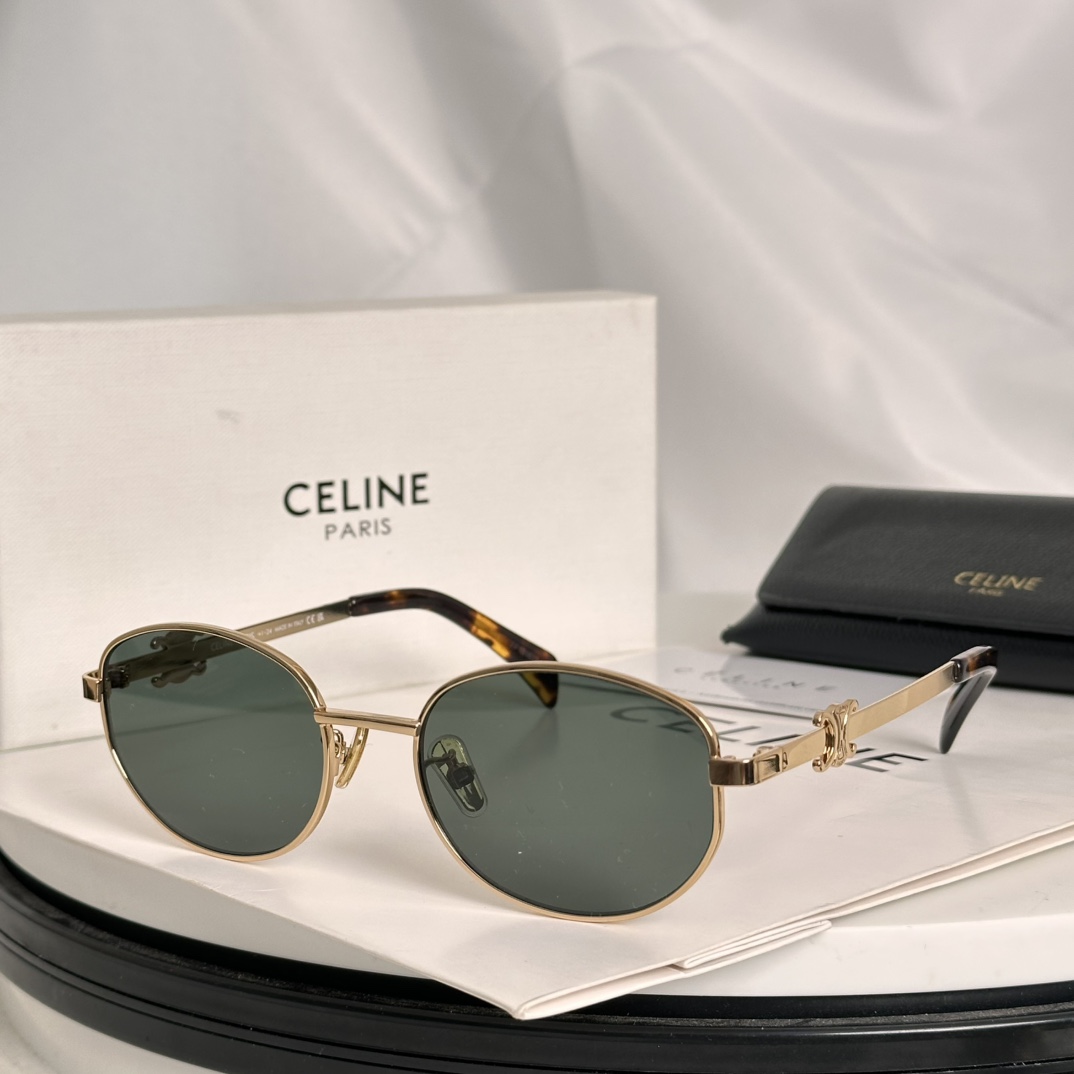️齐色凯旋门简约款品牌不明显低调又奢华️Celine*CL40069USIZE:57-21-140️
