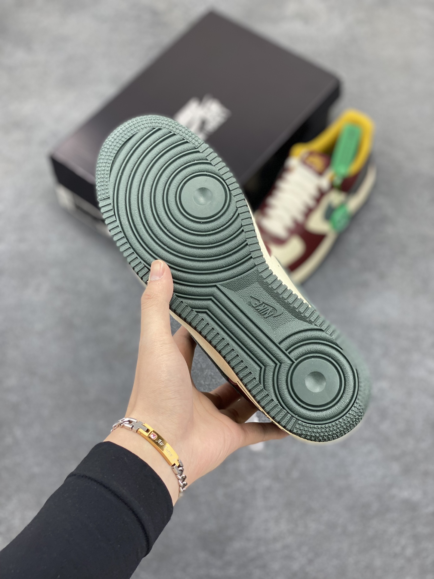 图片[5]-HY版本💯 Nike Air Force 1 Low 07 米红 原楦头原纸板 打造纯正低帮空军版型专注外贸渠道 全掌内置蜂窝气垫 原盒配件 原厂中底钢印、拉帮完美 货号：HQ3612-113 尺码：36 36.5 37.5 38 38.5 39 40 40.5 41 42 42.5 43 44 44.5 45 46-选品中心