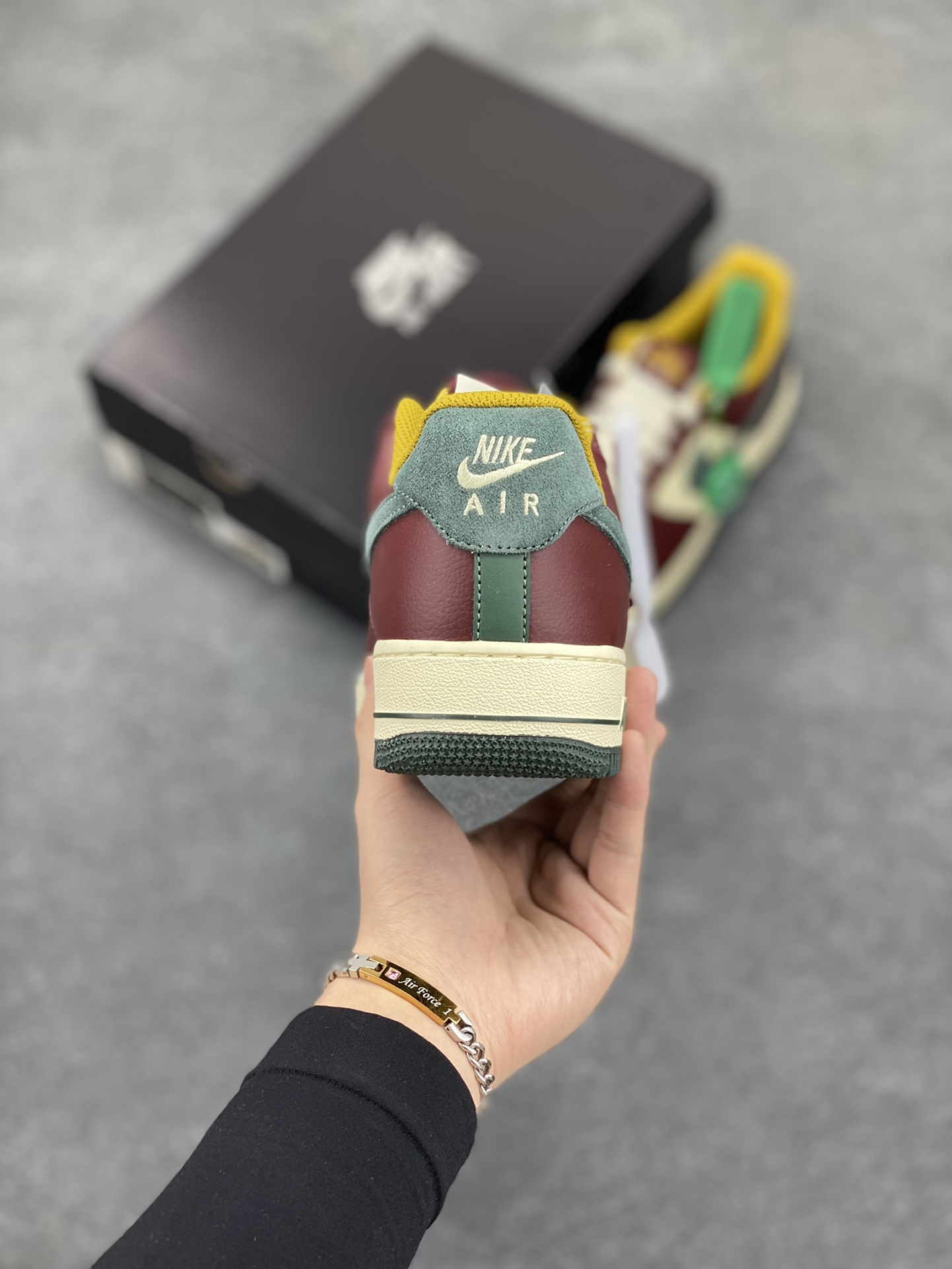 图片[4]-HY版本💯 Nike Air Force 1 Low 07 米红 原楦头原纸板 打造纯正低帮空军版型专注外贸渠道 全掌内置蜂窝气垫 原盒配件 原厂中底钢印、拉帮完美 货号：HQ3612-113 尺码：36 36.5 37.5 38 38.5 39 40 40.5 41 42 42.5 43 44 44.5 45 46-选品中心