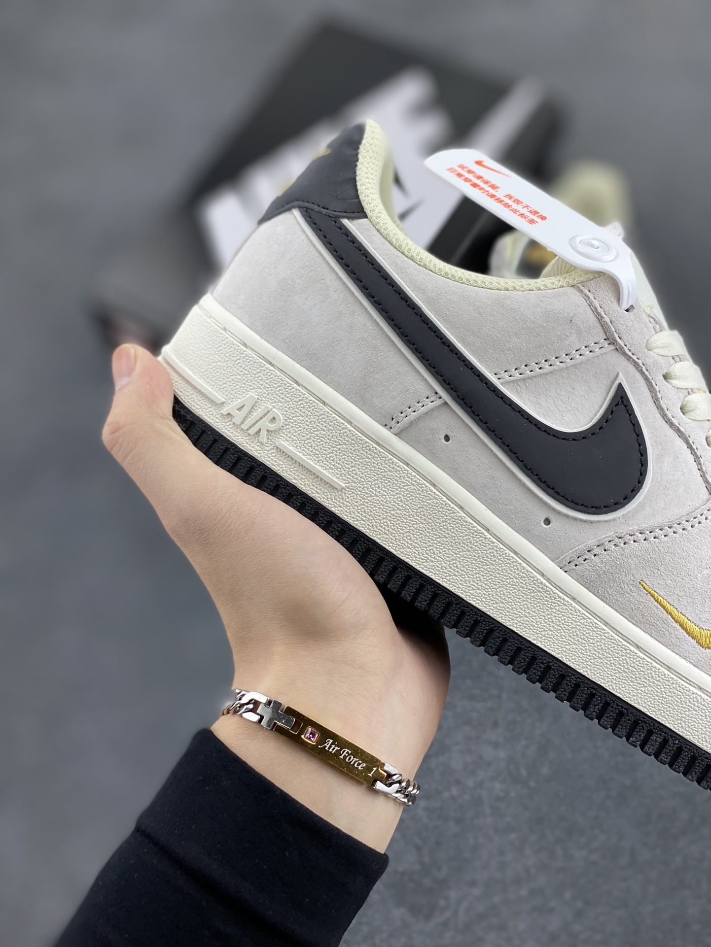 图片[6]-Nike Air Force 1 Low ’07 小勾黑麂皮 空军一号低帮休闲板鞋 原厂麂皮 原楦原纸板 纯正版型 正品NFC感应芯片 高清洁度 内置全掌气垫 货号：KK5636-810 尺码：36 36.5 37.5 38 38.5 39 40 40.5 41 42 42.5 43 44 44.5 45-选品中心