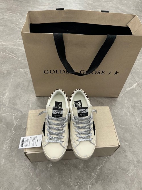 Golden Goose Superstar Leather Sneakers Distressed Style Unisex Shoes 1 Golden Goose Superstar Leather Sneakers Distressed Style Unisex Shoes