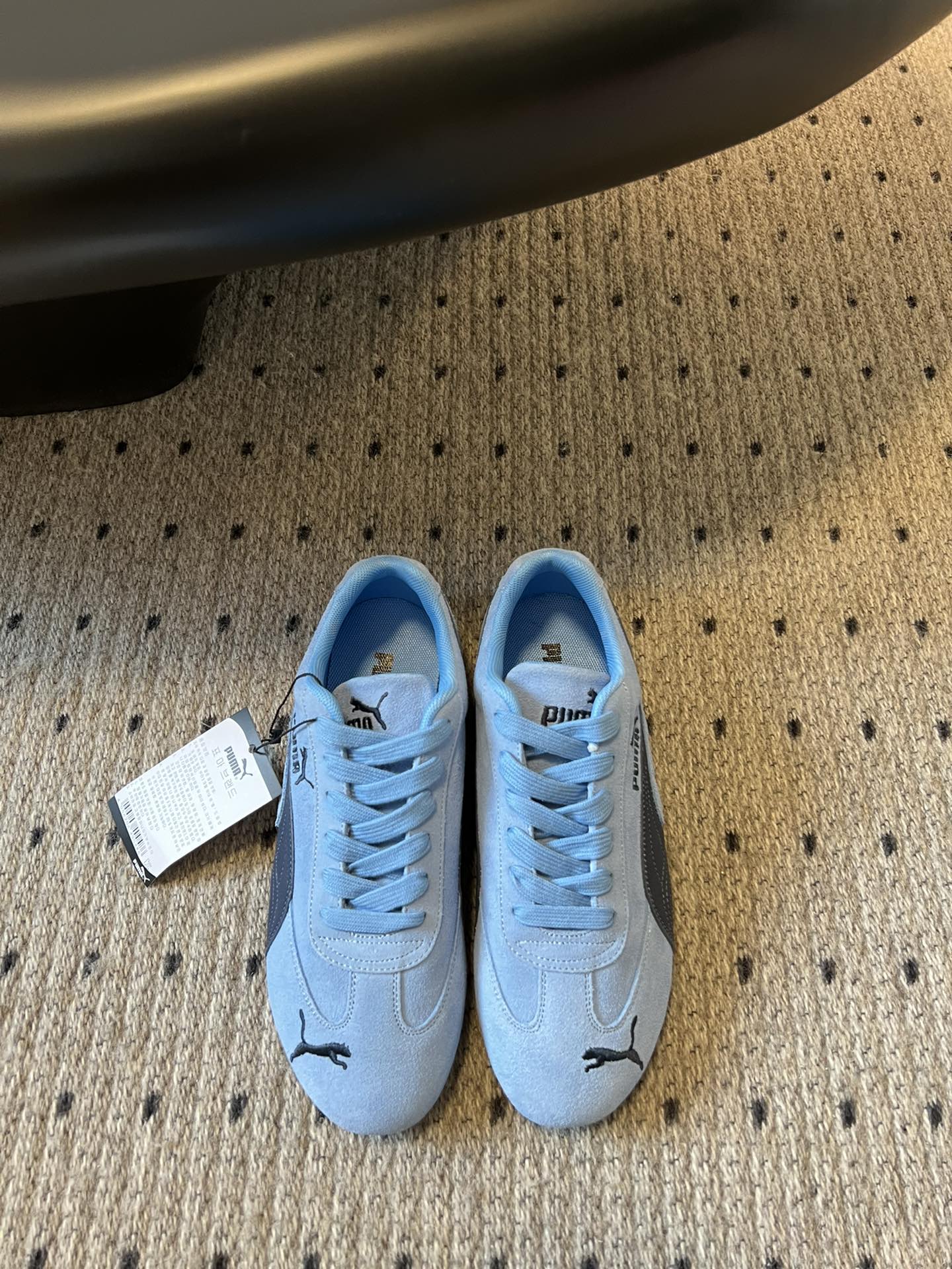 
新色来袭 puma X openyy 联名运动鞋 

复古米色 樱花粉色 我真的好推荐啊！！姐妹们今年