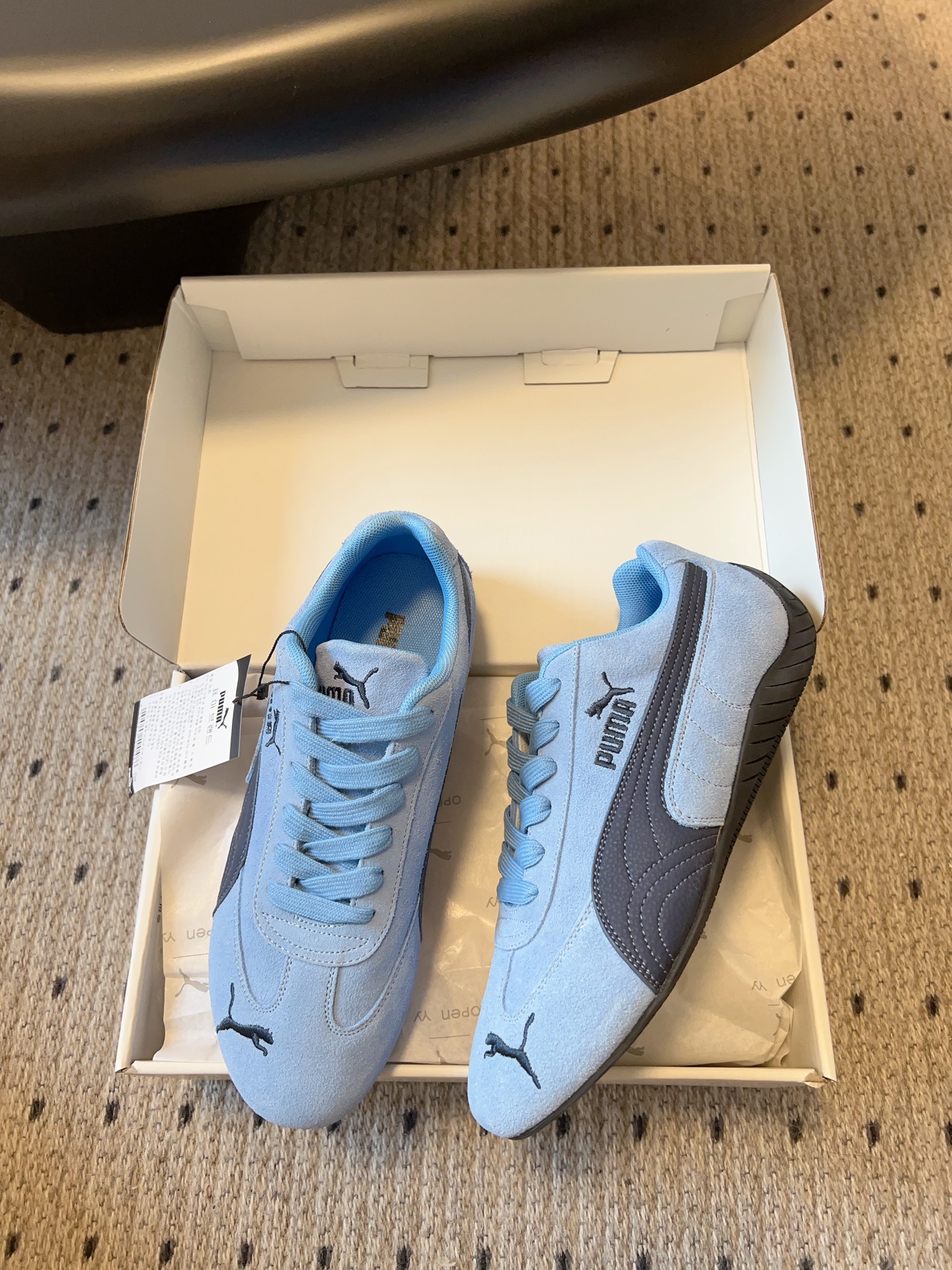 
新色来袭 puma X openyy 联名运动鞋 

复古米色 樱花粉色 我真的好推荐啊！！姐妹们今年
