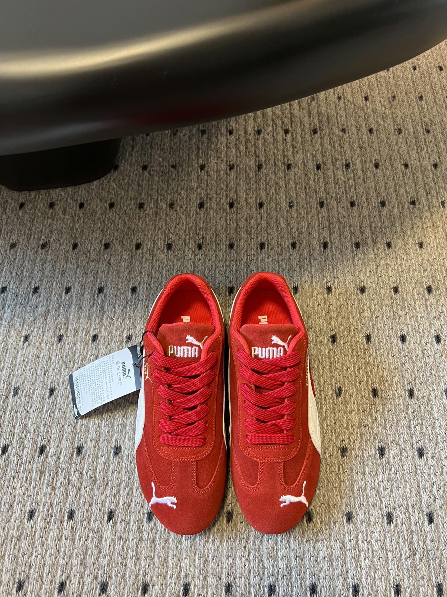 
新色来袭 puma X openyy 联名运动鞋 

复古米色 樱花粉色 我真的好推荐啊！！姐妹们今年