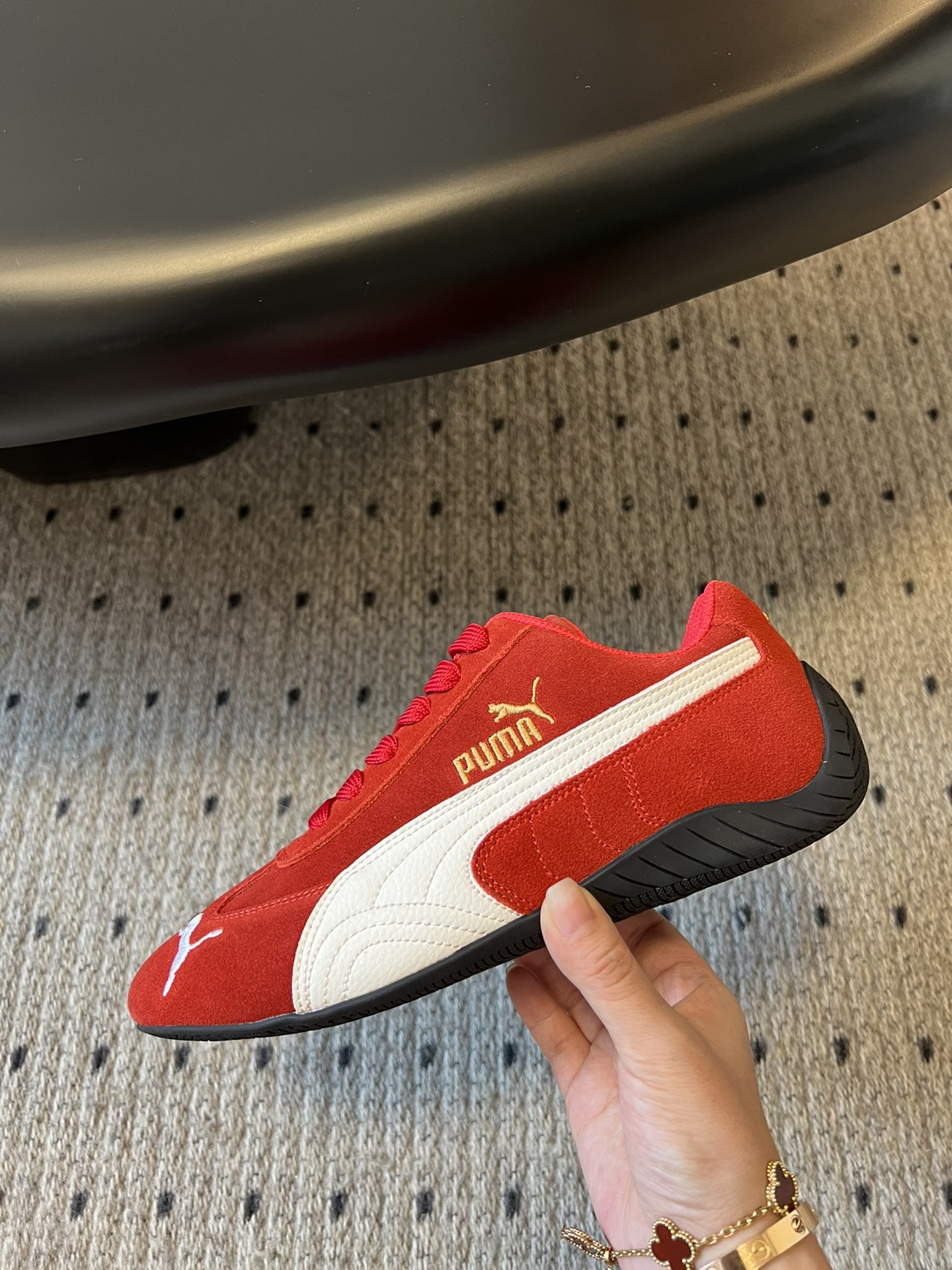 
新色来袭 puma X openyy 联名运动鞋 

复古米色 樱花粉色 我真的好推荐啊！！姐妹们今年