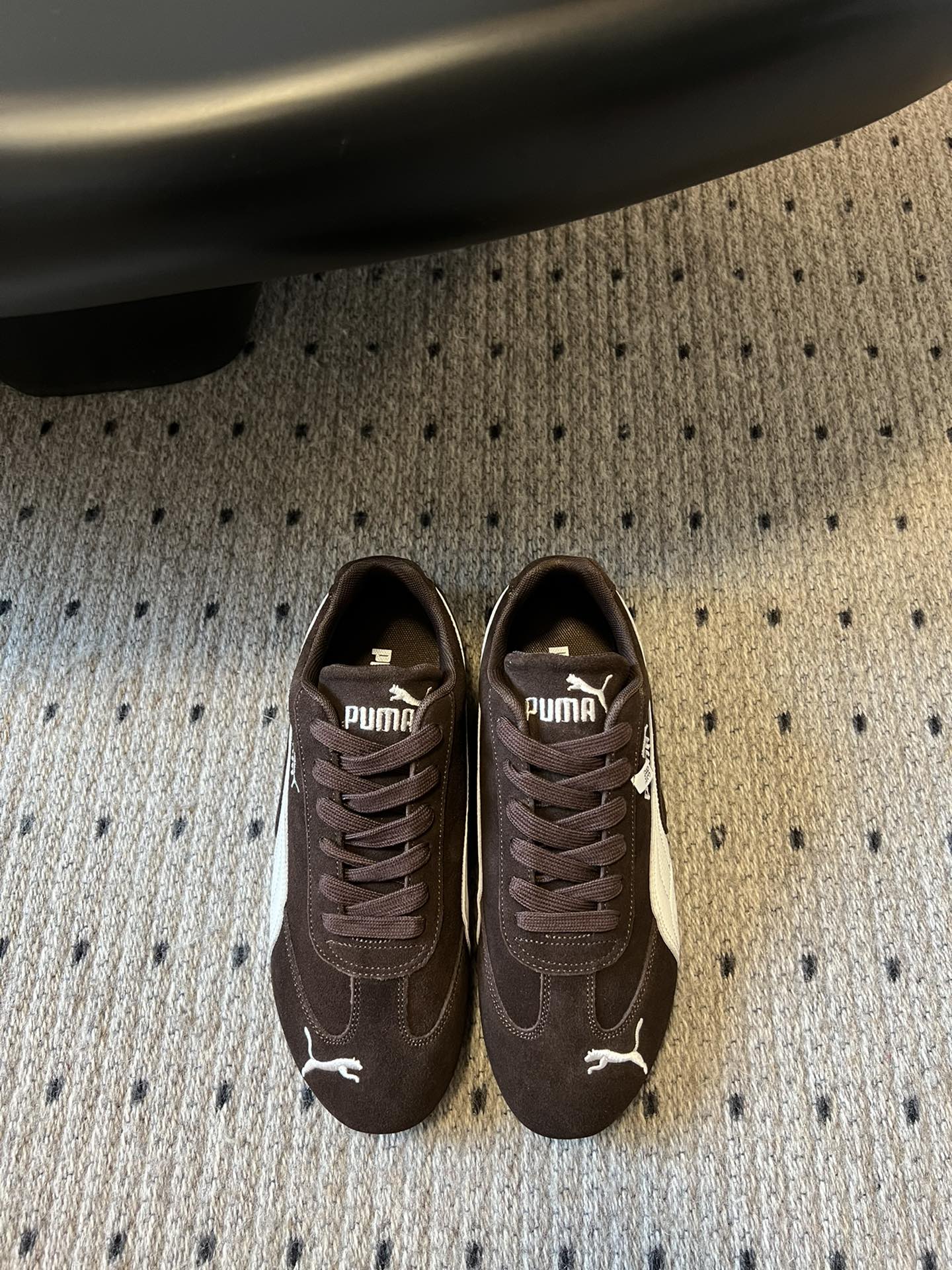 
新色来袭 puma X openyy 联名运动鞋 

复古米色 樱花粉色 我真的好推荐啊！！姐妹们今年