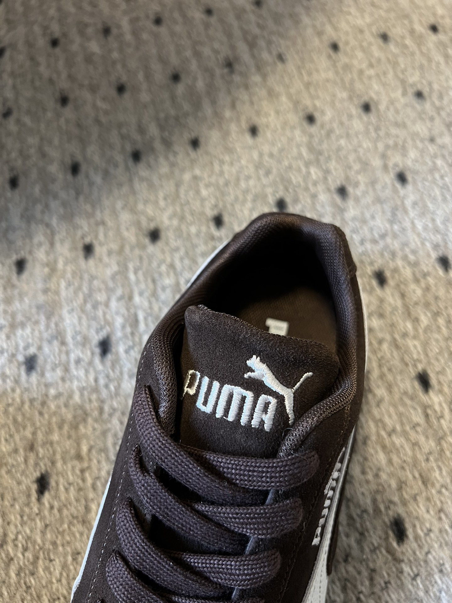 
新色来袭 puma X openyy 联名运动鞋 

复古米色 樱花粉色 我真的好推荐啊！！姐妹们今年