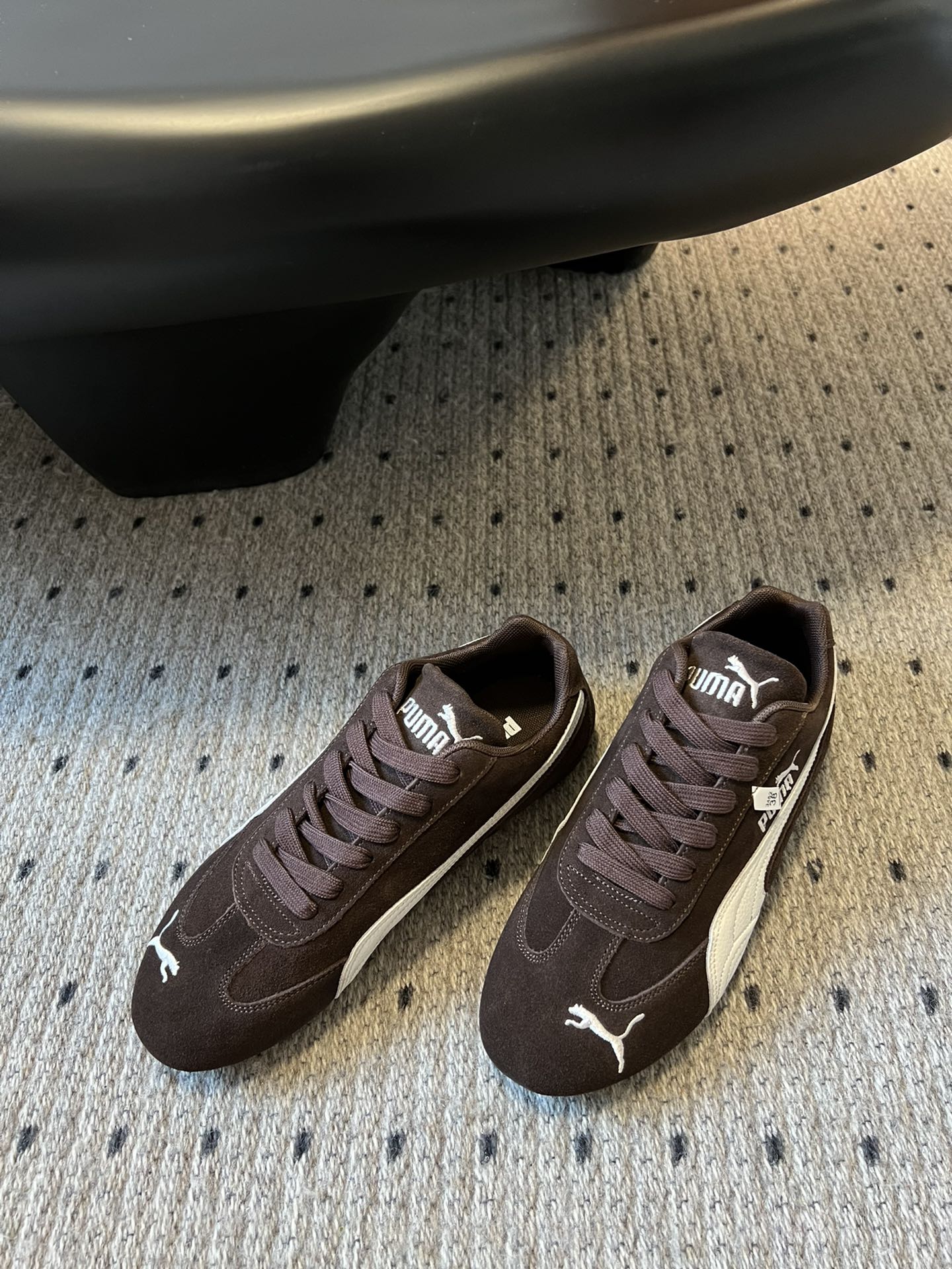 
新色来袭 puma X openyy 联名运动鞋 

复古米色 樱花粉色 我真的好推荐啊！！姐妹们今年