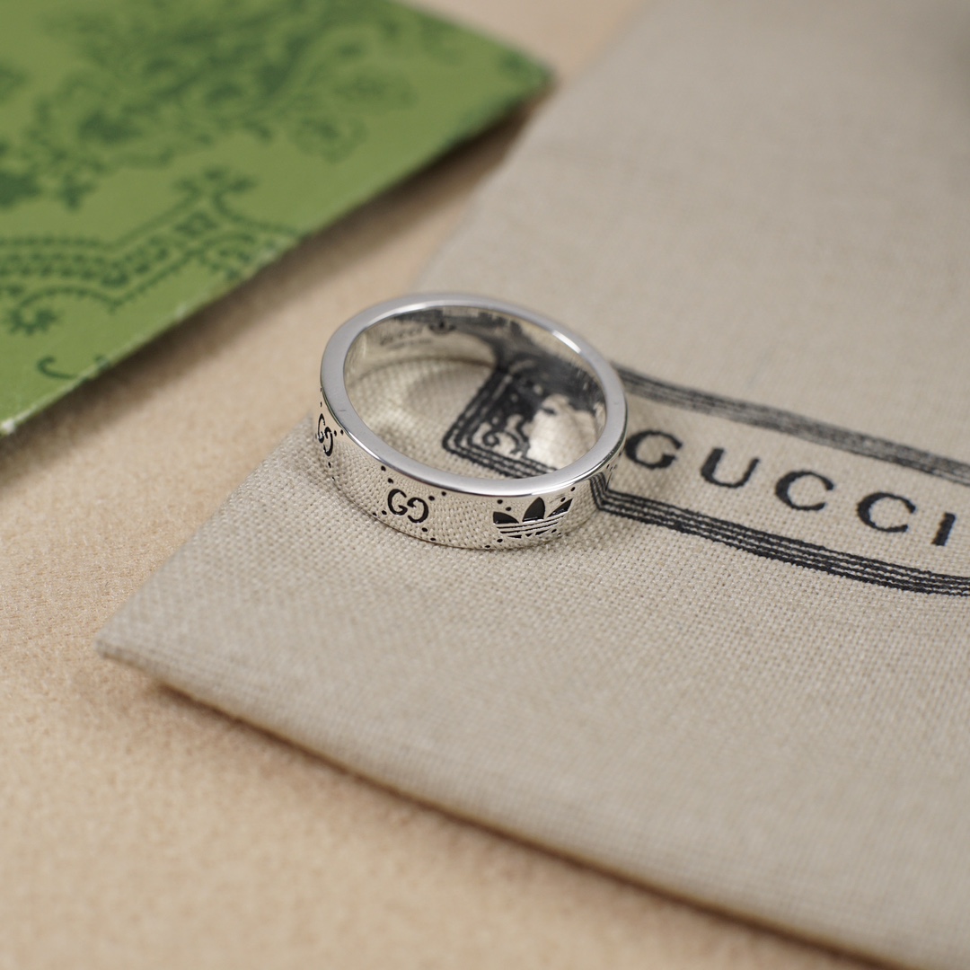 Gucci Кольцо 925