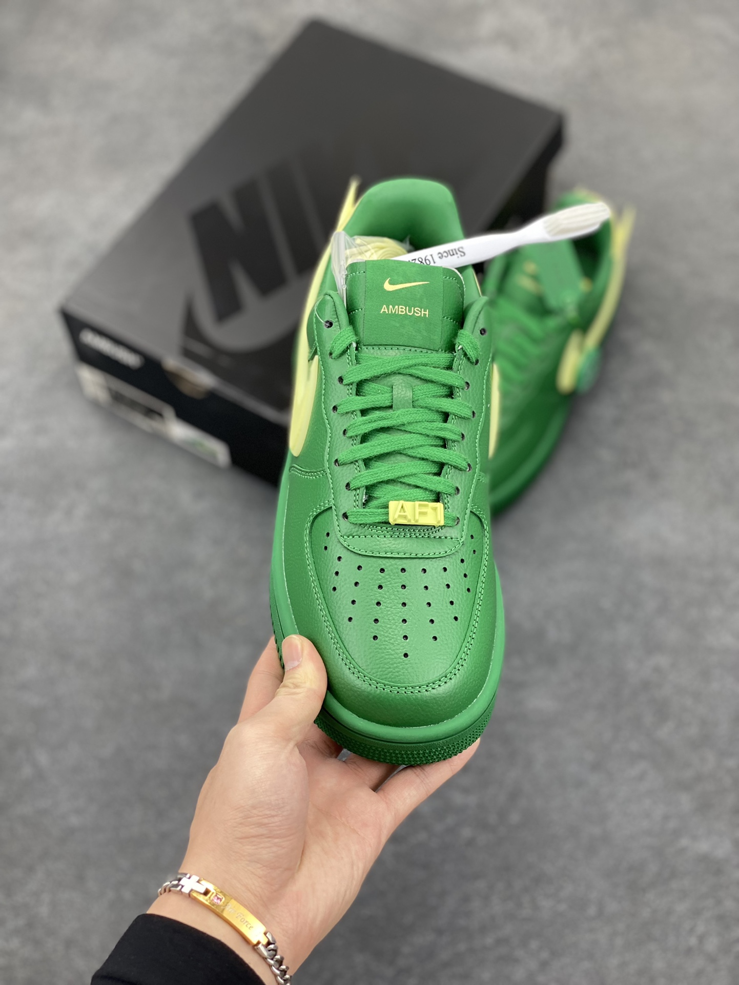 图片[2]-HY版本💯 韩裔美籍设计师Yoon Ahn主理时尚品牌AMBUSH x Nike Air Force 1 Low SP\”Phantom\”空军一号宽底版系列低帮百搭休闲运动板鞋“联名绿大钩” 原楦头原纸板 打造纯正空军版型 专注外贸渠道 全掌内置蜂窝气垫 原盒配件 原厂中底钢印、拉帮完美 货号：DV3464-300 尺码：35.5 36 36.5 37.5 38 38.5 39 40 40.5 41 42 42.5 43 44 44.5 45 46 47-选品中心