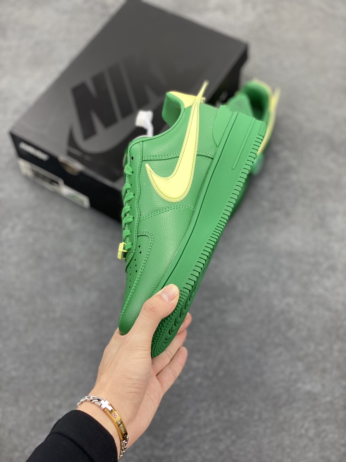 图片[3]-HY版本💯 韩裔美籍设计师Yoon Ahn主理时尚品牌AMBUSH x Nike Air Force 1 Low SP\”Phantom\”空军一号宽底版系列低帮百搭休闲运动板鞋“联名绿大钩” 原楦头原纸板 打造纯正空军版型 专注外贸渠道 全掌内置蜂窝气垫 原盒配件 原厂中底钢印、拉帮完美 货号：DV3464-300 尺码：35.5 36 36.5 37.5 38 38.5 39 40 40.5 41 42 42.5 43 44 44.5 45 46 47-选品中心