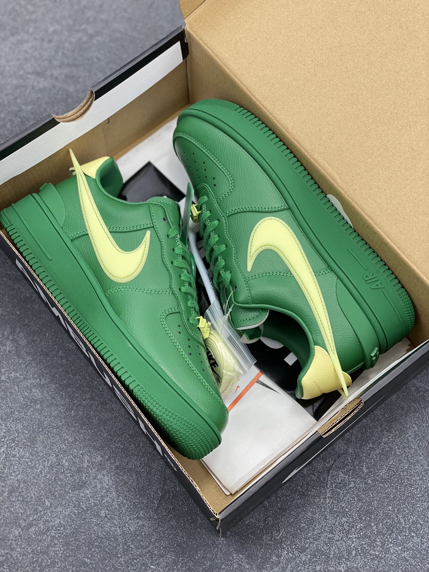 图片[9]-HY版本💯 韩裔美籍设计师Yoon Ahn主理时尚品牌AMBUSH x Nike Air Force 1 Low SP\”Phantom\”空军一号宽底版系列低帮百搭休闲运动板鞋“联名绿大钩” 原楦头原纸板 打造纯正空军版型 专注外贸渠道 全掌内置蜂窝气垫 原盒配件 原厂中底钢印、拉帮完美 货号：DV3464-300 尺码：35.5 36 36.5 37.5 38 38.5 39 40 40.5 41 42 42.5 43 44 44.5 45 46 47-选品中心