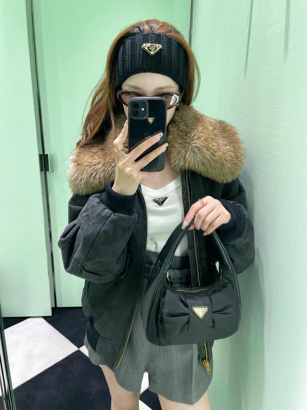 Prada Product _dASqfOqKP61jGf_ifwTlwVeTD7C7AWMVhCOm4gQ
