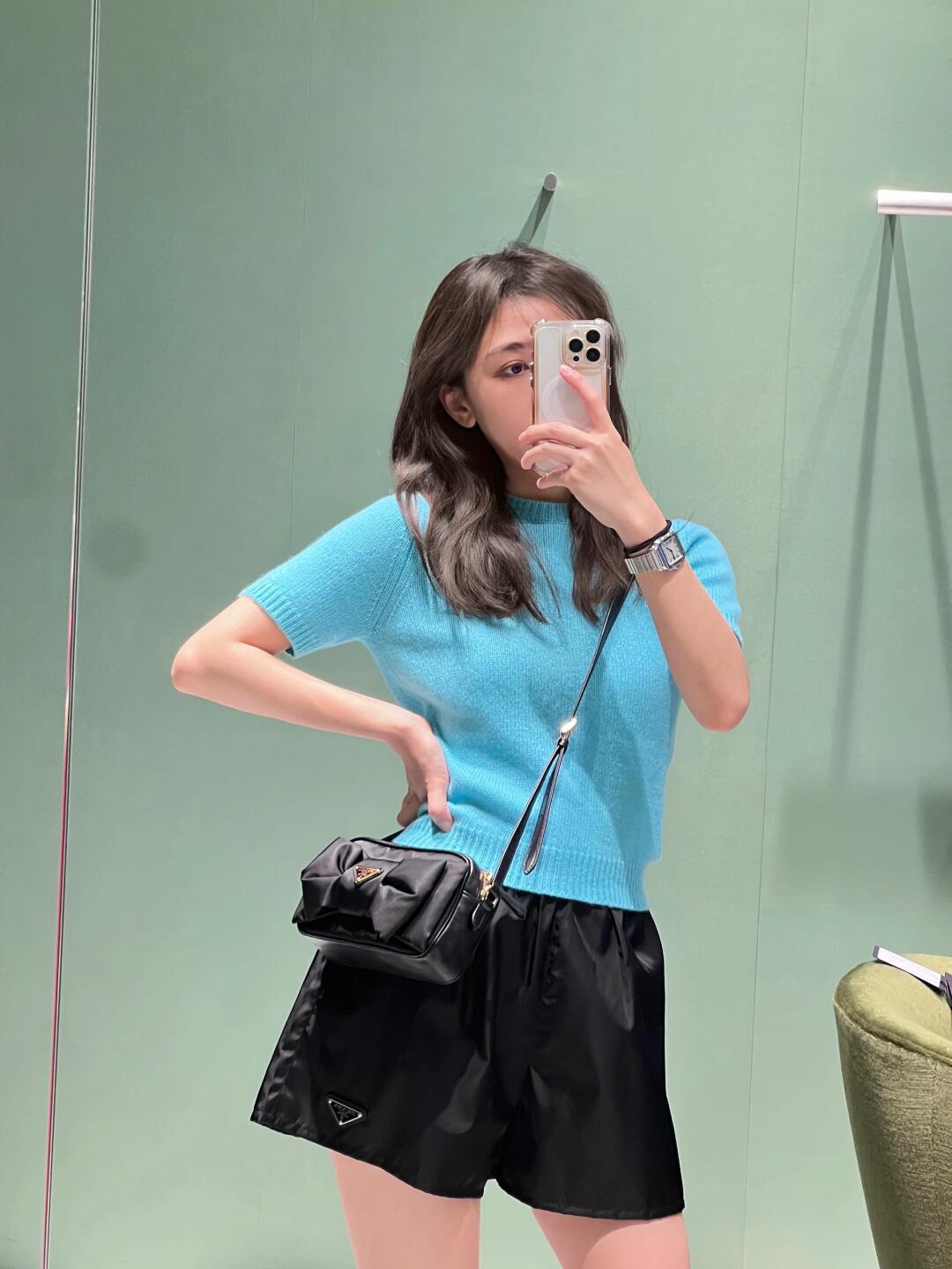 Prada Product _drXqf-Sdq6QLnrmKB8pHpzoDXOlCVOl35nUgecg