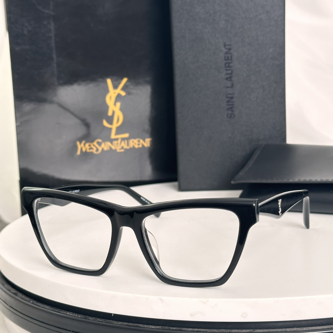 ‼️高版到 ✔️每一付独立编码 K金铰链
SAINT LAURENT * SLM103F 
猫眼款太阳镜