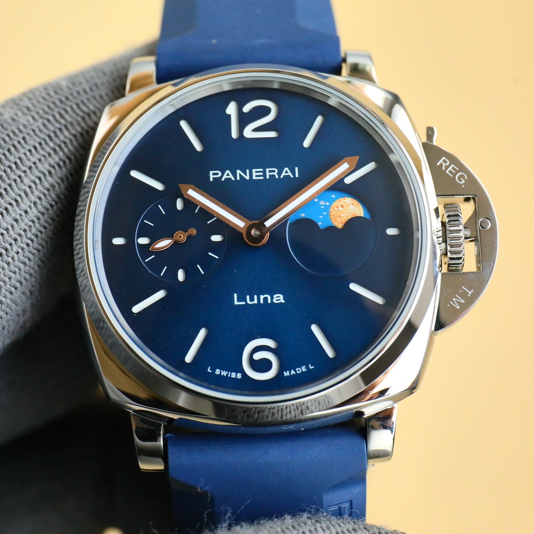 NO:147072,The same ultra-thin and small size of Di Lieba in the white gold V7 factory Panerai-PANERAI LUMINOR DUE series movement adopts Haiou automatic mechanical movement. Watch diameter: 42mm. The thickness of the entire shell body has been reduced by nearly 40%!  Finally, there is a Panerai watch that can be suitable for tomboys. The 42MM is the thinnest, with no limits and the thinnest!  It is not up to the rules, and can be worn by men and women!  The sun radial blue dial is vibrant and elegant, the slim body is light and comfortable to wear, and the gold needle design is exquisite, simple and atmospheric. It is suitable for Asian wrists!,19860909白 金 V7厂迪丽热巴同款超薄小尺寸 沛纳海-PANERAI LUMINOR DUE系列 机芯采用海欧自动机械机芯 表径:42mm 整个壳身厚度得以降低近四成！终于有一款可适合女汉子的沛纳海手表了42MM最轻薄,不设限,最纤薄！不循规,男女可佩戴！太阳放射纹蓝色表盘活力鑫优雅,纤薄身躯佩戴轻便舒适,金针设计精巧简约大气.适合亚洲人手腕!,,Watch