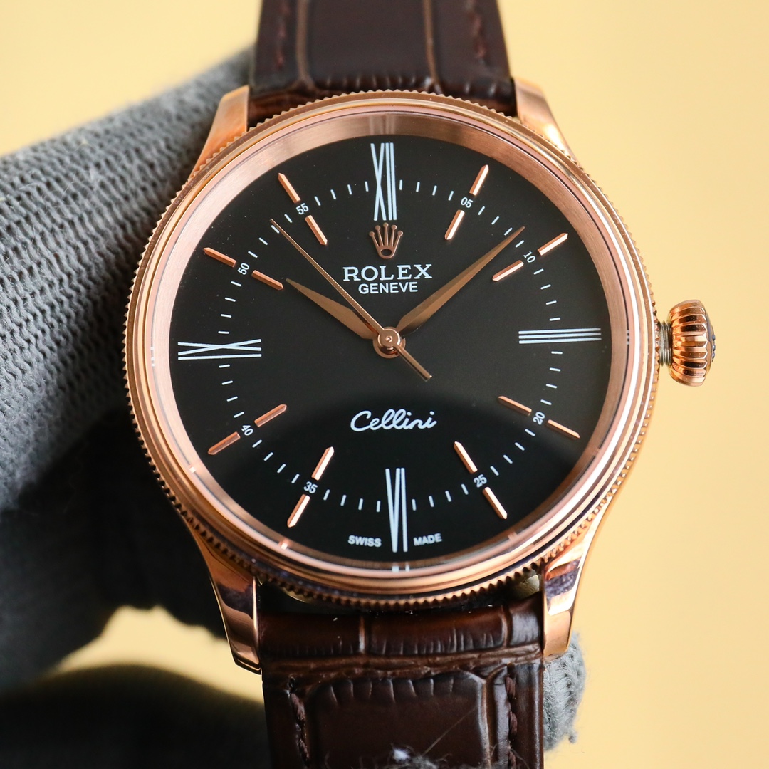 NO:147084,Unified Gold Cellini series: Time type 50505 [Size]: 39*11mm Integrated automatic machine and stable, large three-pin, one-level no calendar. Cellini's iconic round arched triangle pit pattern outer ring [Pointer]: Switzerland's top batch flower technology [Mirror] Scratch-resistant sapphire crystal mirror air double-layer colorless coating [Watch strap] Italian calf leather strap, soft texture, comfortable to wear [Clicker] Original open mold pin buckle is easy to use, cowhide19860909统一 包金切利尼系列:时间型50505[尺寸]:39*11mm 一体自动机 而稳定,大三针、一档无日历 切利尼标志性圆拱形三角坑纹外圈 [指针]:瑞士顶级批花工艺【镜面】防刮蓝宝石水晶镜面air双层无色镀膜[表带】意大利小牛皮表带,质地柔软,佩戴舒适【表扣]原装开模针扣方便使用,,cowhide,Watch