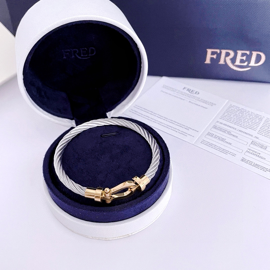 Fred 火爆 𝗙𝗥𝗘𝗗 费雷德手绳 光面马蹄扣手镯手链 百搭 土豪金配色 贵气十足