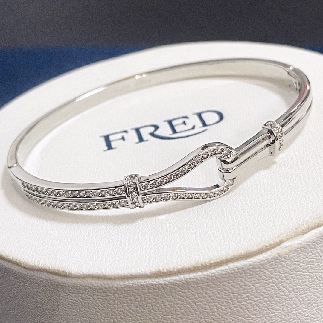 FRED 费雷德满钻马蹄扣手镯,经典百搭,网红达人 时尚一族备必‬单品 3