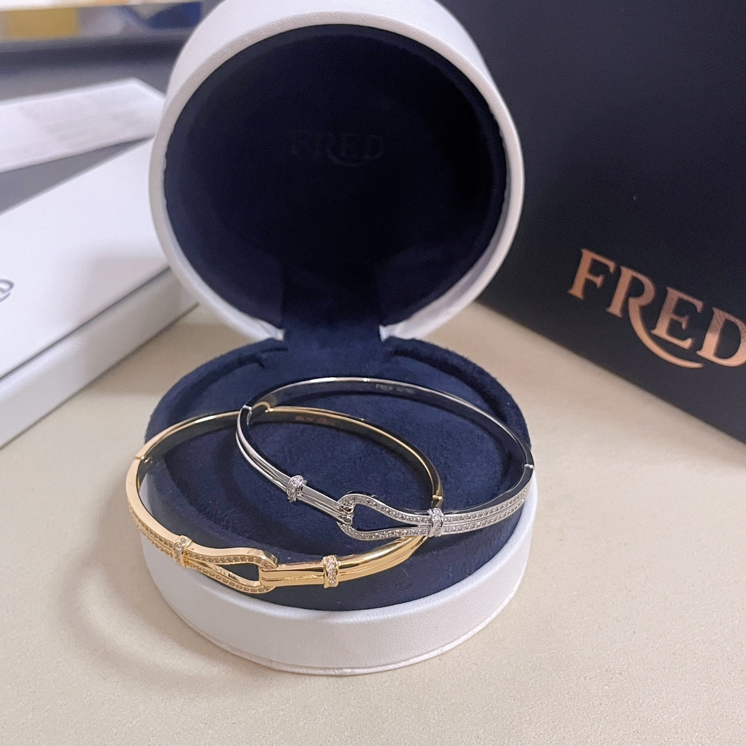 FRED 费雷德满钻马蹄扣手镯,经典百搭,网红达人 时尚一族备必‬单品 9