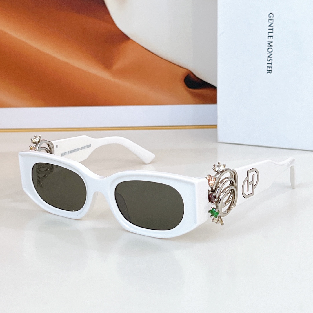 GENTLE MONSTER
MODRINGS
SIZE45-22-146
🔝🔝