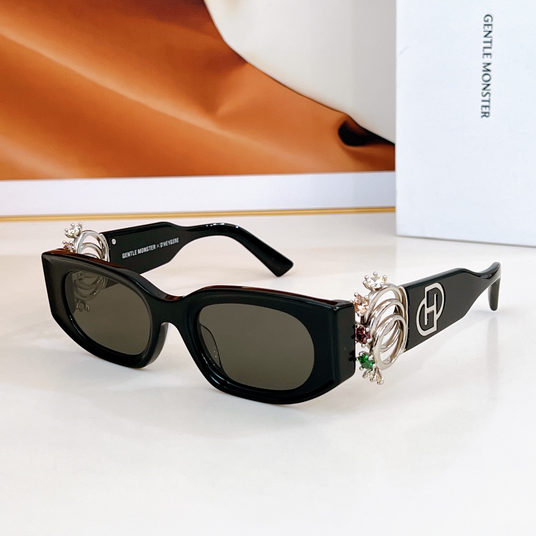  GENTLE MONSTER
MODRINGS
SIZE45-22-146
🔝🔝