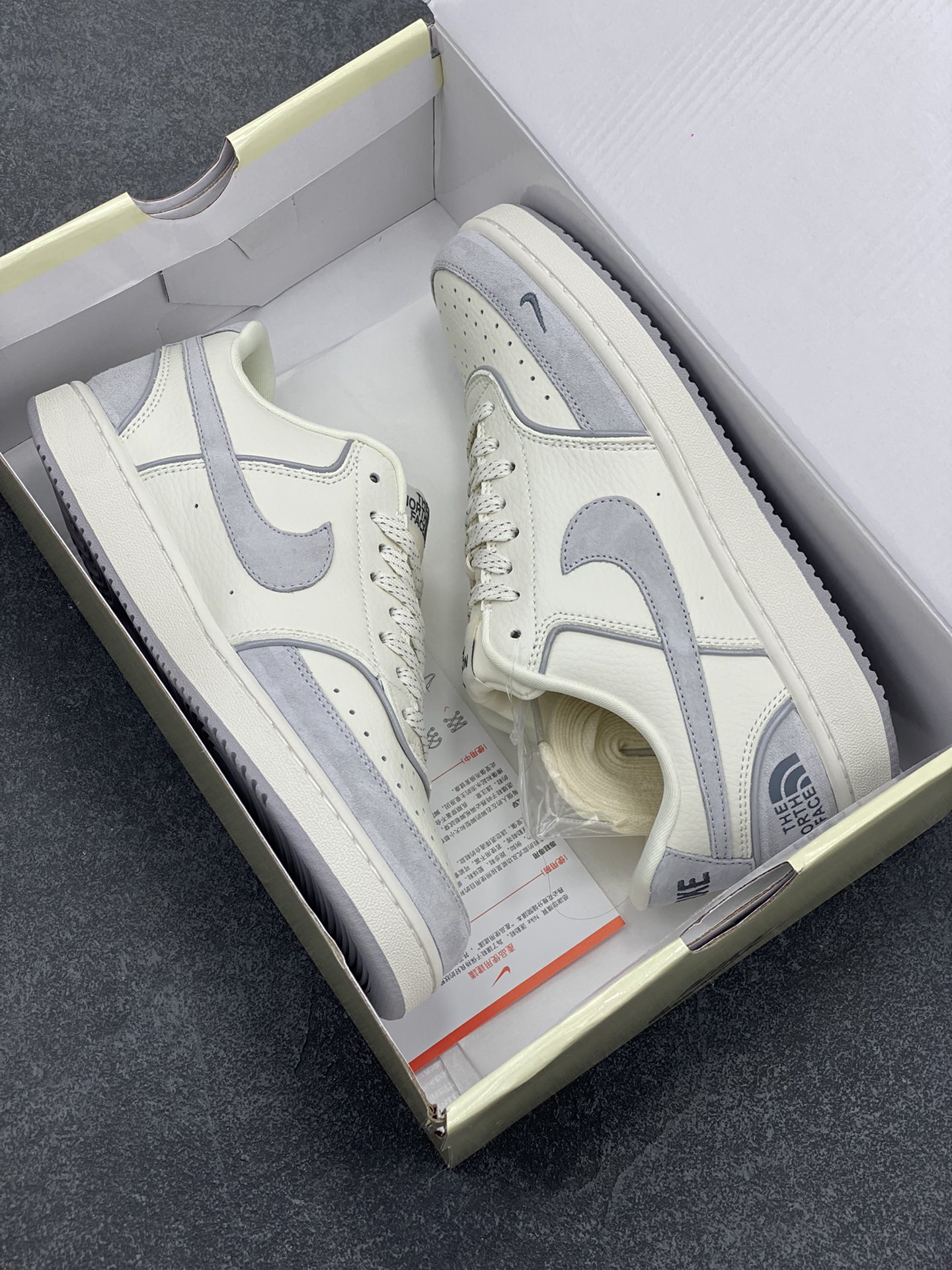 图片[9]-海外爆款 ZP订单 NIKE EBERNON Low prm 小空军低帮百搭透气休闲运动板鞋 独家头层版本 原数据独家私模大底 纯正版型 清洁度完美 货号：FD5188-119 尺码：36 36.5 37.5 38 38.5 39 40 40.5 41 42 42.5 43 44 44.5 45-选品中心