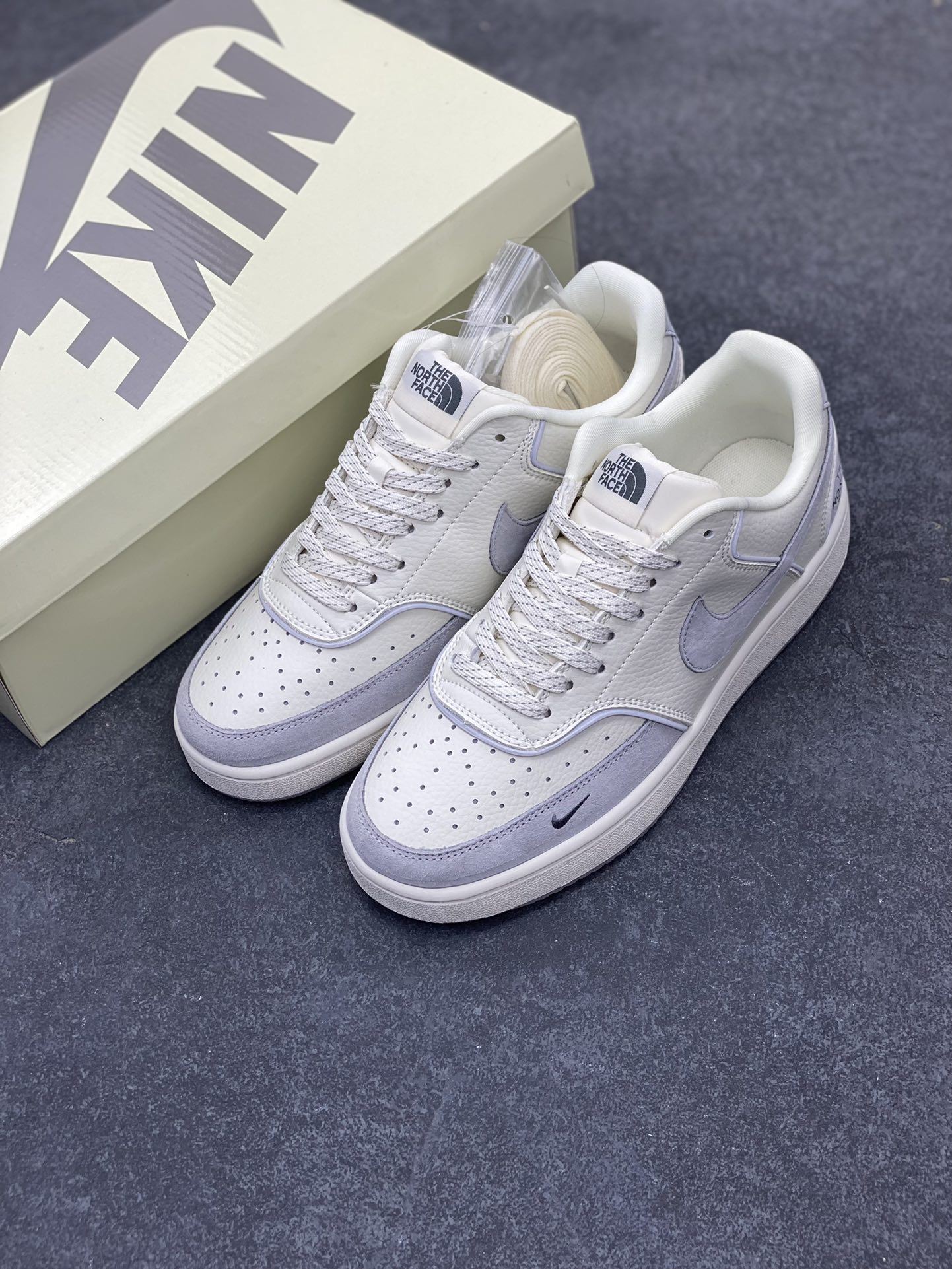 图片[8]-海外爆款 ZP订单 NIKE EBERNON Low prm 小空军低帮百搭透气休闲运动板鞋 独家头层版本 原数据独家私模大底 纯正版型 清洁度完美 货号：FD5188-119 尺码：36 36.5 37.5 38 38.5 39 40 40.5 41 42 42.5 43 44 44.5 45-选品中心