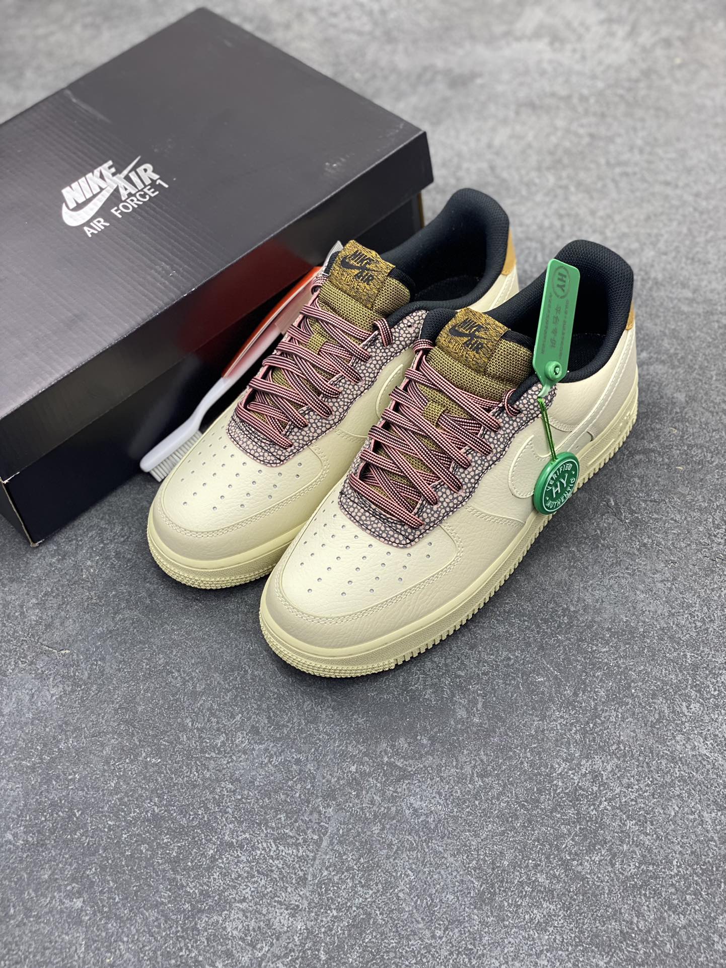 图片[8]-HY版本💯 Nike Air Force 1 Low 鹅卵石 原楦头原纸板 打造纯正空军版型#专注外贸渠道 全掌内置蜂窝气垫 #原盒配件 原厂中底钢印、拉帮完美 货号：CK4363-200 尺码：36 36.5 37.5 38 38.5 39 40 40.5 41 42 42.5 43 44 44.5 45 46-选品中心