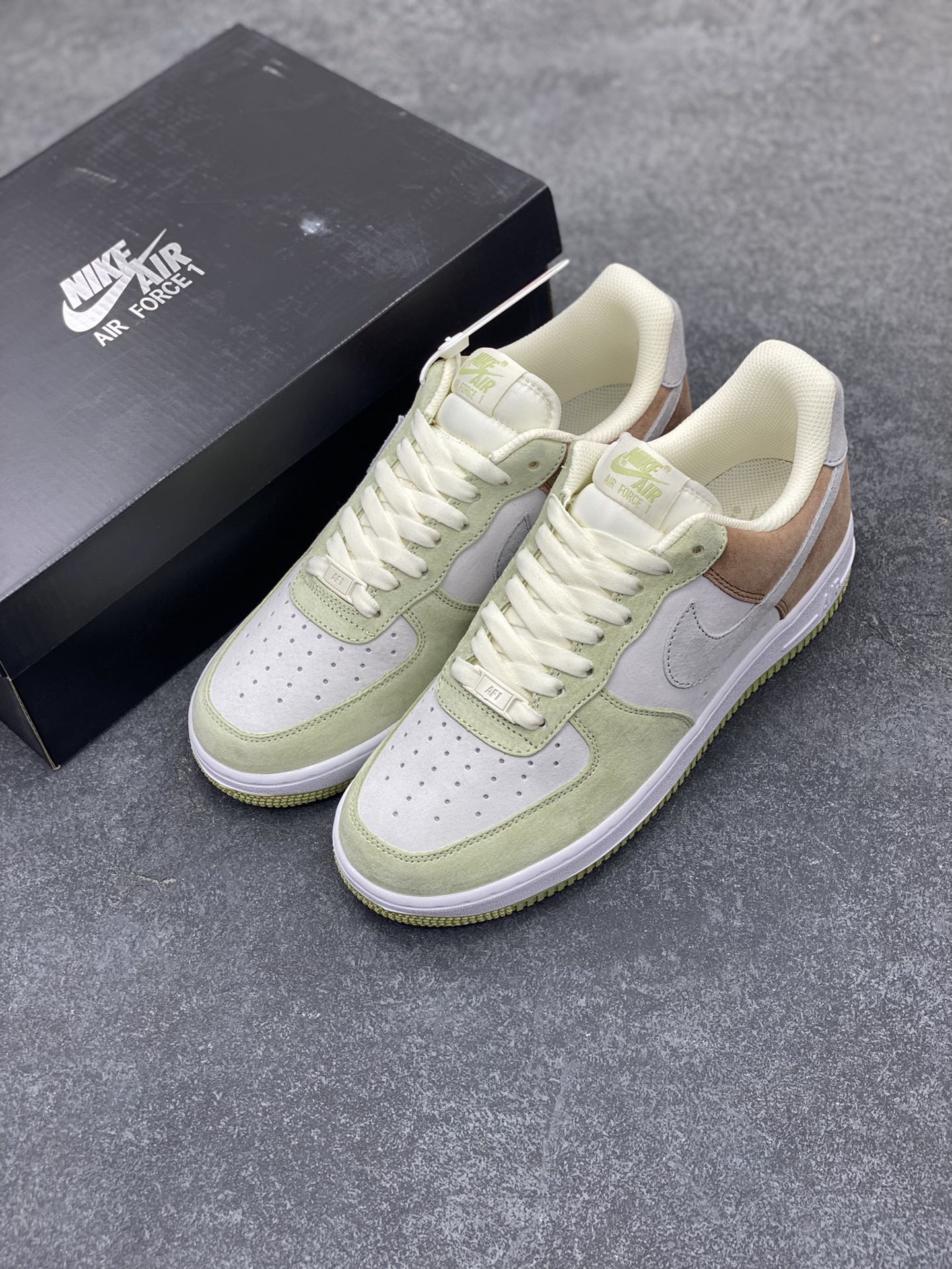 图片[8]-Nike Air Force 1 Low ’07 青苹果 配色 空军一号低帮休闲板鞋 原厂麂皮 原楦原纸板 纯正版型 正品NFC感应芯片 高清洁度 内置全掌气垫 货号：DL5819-618 尺码：36 36.5 37.5 38 38.5 39 40 40.5 41 42 42.5 43 44 44.5 45-选品中心