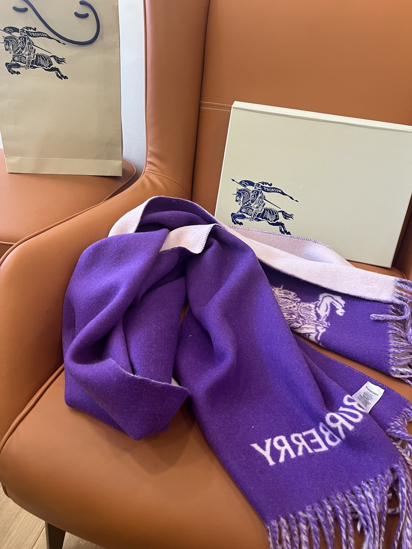 High-Quality Bobley Wool Scarf: Classic Design, Excellent Heating, Graceful Fashion Statement - 图片 8