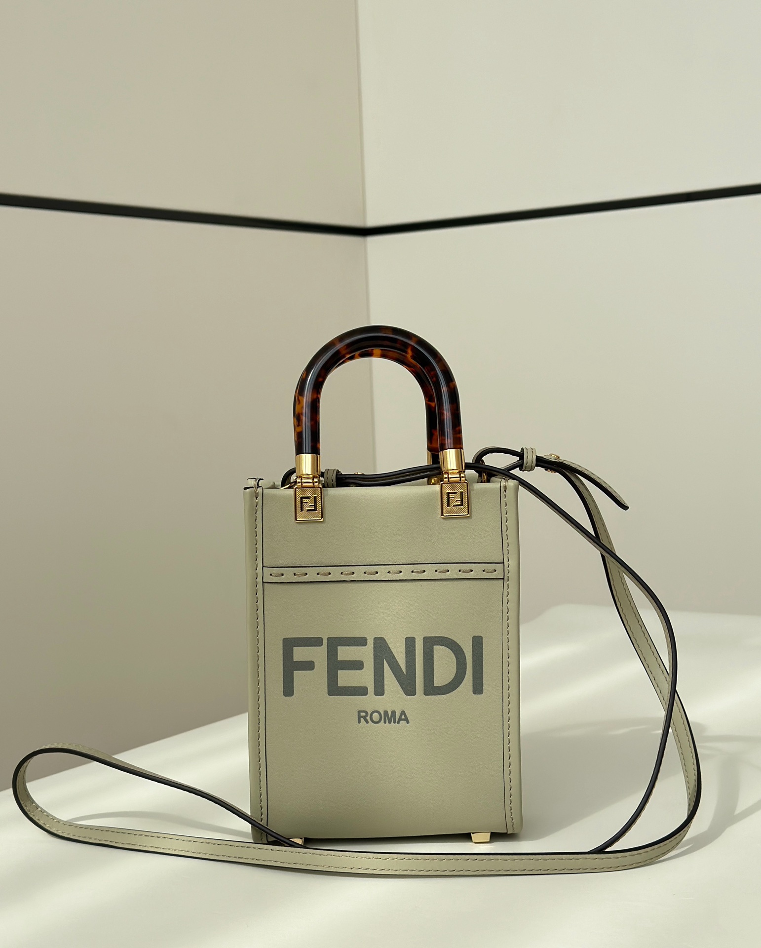 [Fendi Women