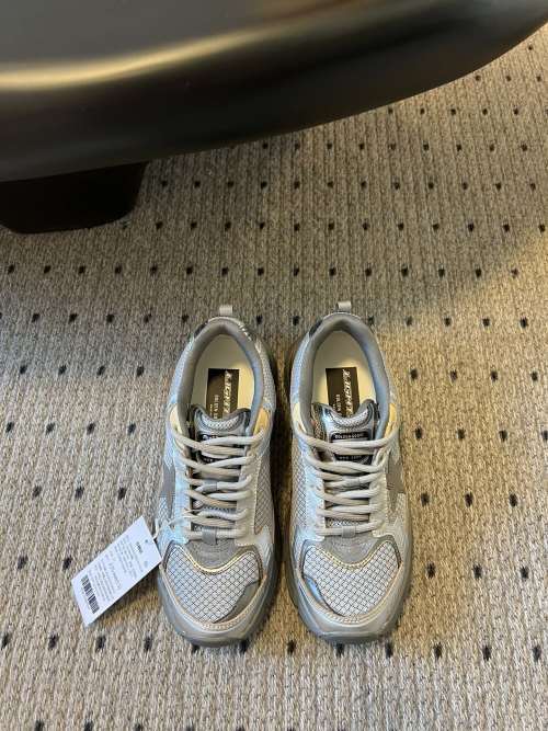 Golden Goose Forty2 Series Distressed Star Chunky Sneakers, Couple Style