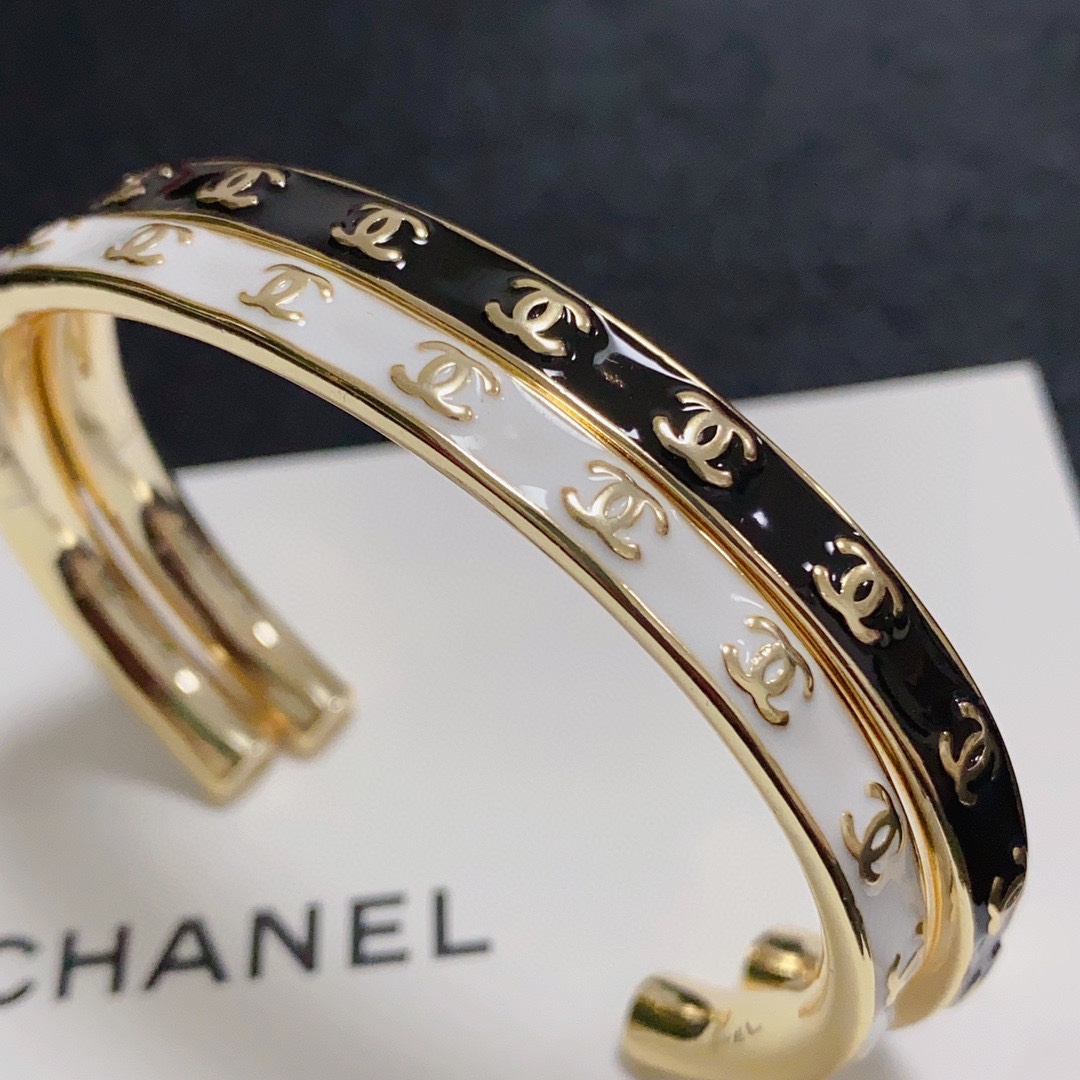 white enamel opening bracelet 💜 Chanel high-quality colored bracelet 🍀🍀🍀 Sup - Jewelry 6