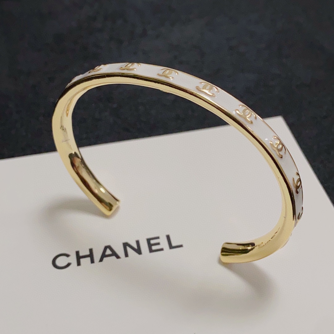 white enamel opening bracelet 💜 Chanel high-quality colored bracelet 🍀🍀🍀 Sup - Jewelry 8