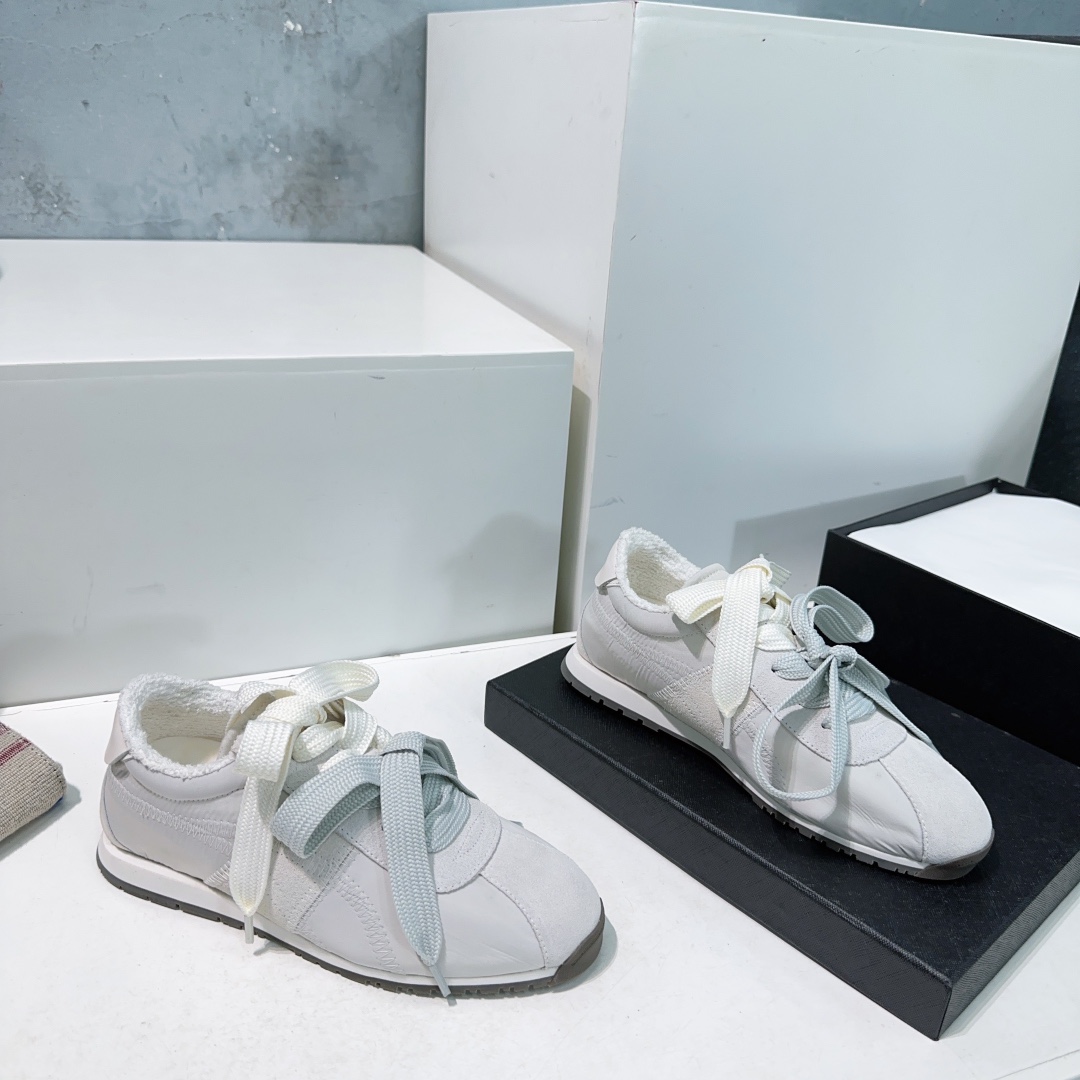 High Quality Factory Sports Shoes for Summer 2025: Comfort and Detail in Style - 图片 8
