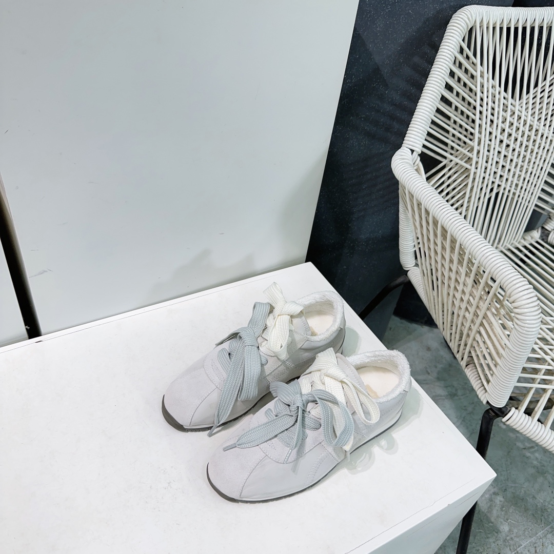 High Quality Factory Sports Shoes for Summer 2025: Comfort and Detail in Style - 图片 2