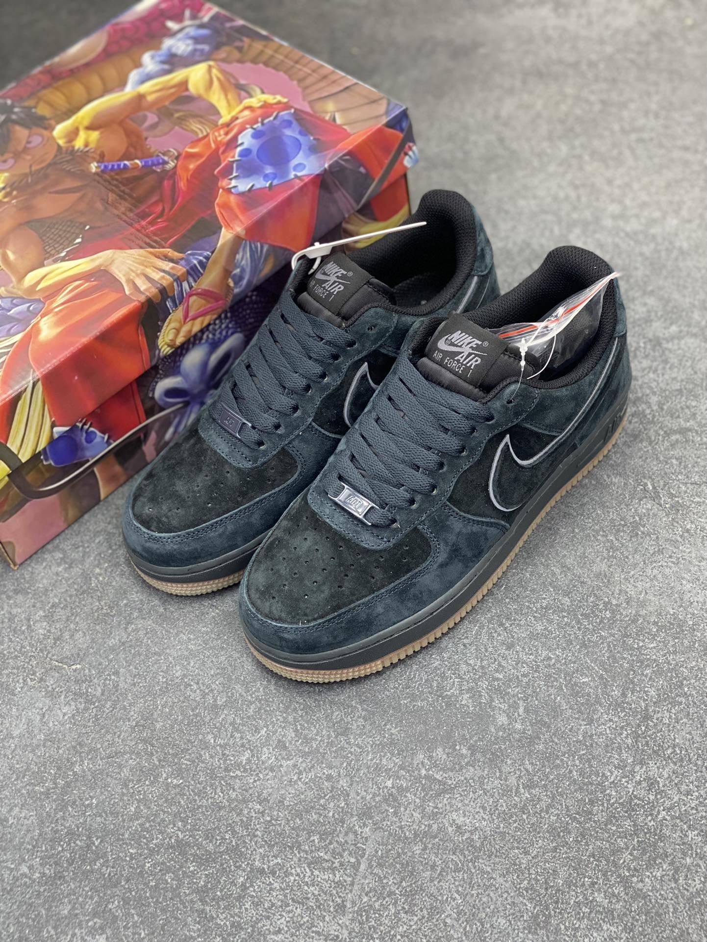 图片[8]-Nike Air Force 1 Low ’07 黑麂皮夜光空军一号低帮休闲板鞋 原厂麂皮 原楦原纸板 纯正版型 正品NFC感应芯片 高清洁度 内置全掌气垫 货号：XT7138-101 尺码：36 36.5 37.5 38 38.5 39 40 40.5 41 42 42.5 43 44 44.5 45-选品中心