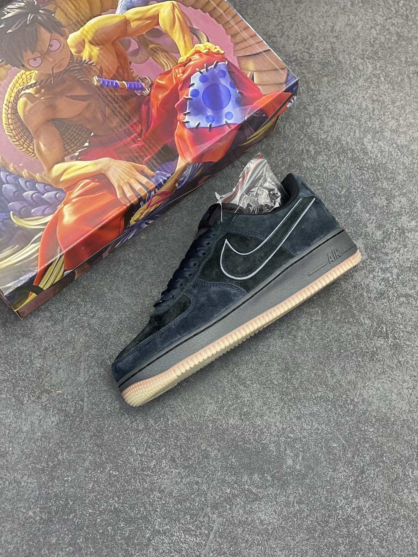 图片[7]-Nike Air Force 1 Low ’07 黑麂皮夜光空军一号低帮休闲板鞋 原厂麂皮 原楦原纸板 纯正版型 正品NFC感应芯片 高清洁度 内置全掌气垫 货号：XT7138-101 尺码：36 36.5 37.5 38 38.5 39 40 40.5 41 42 42.5 43 44 44.5 45-选品中心