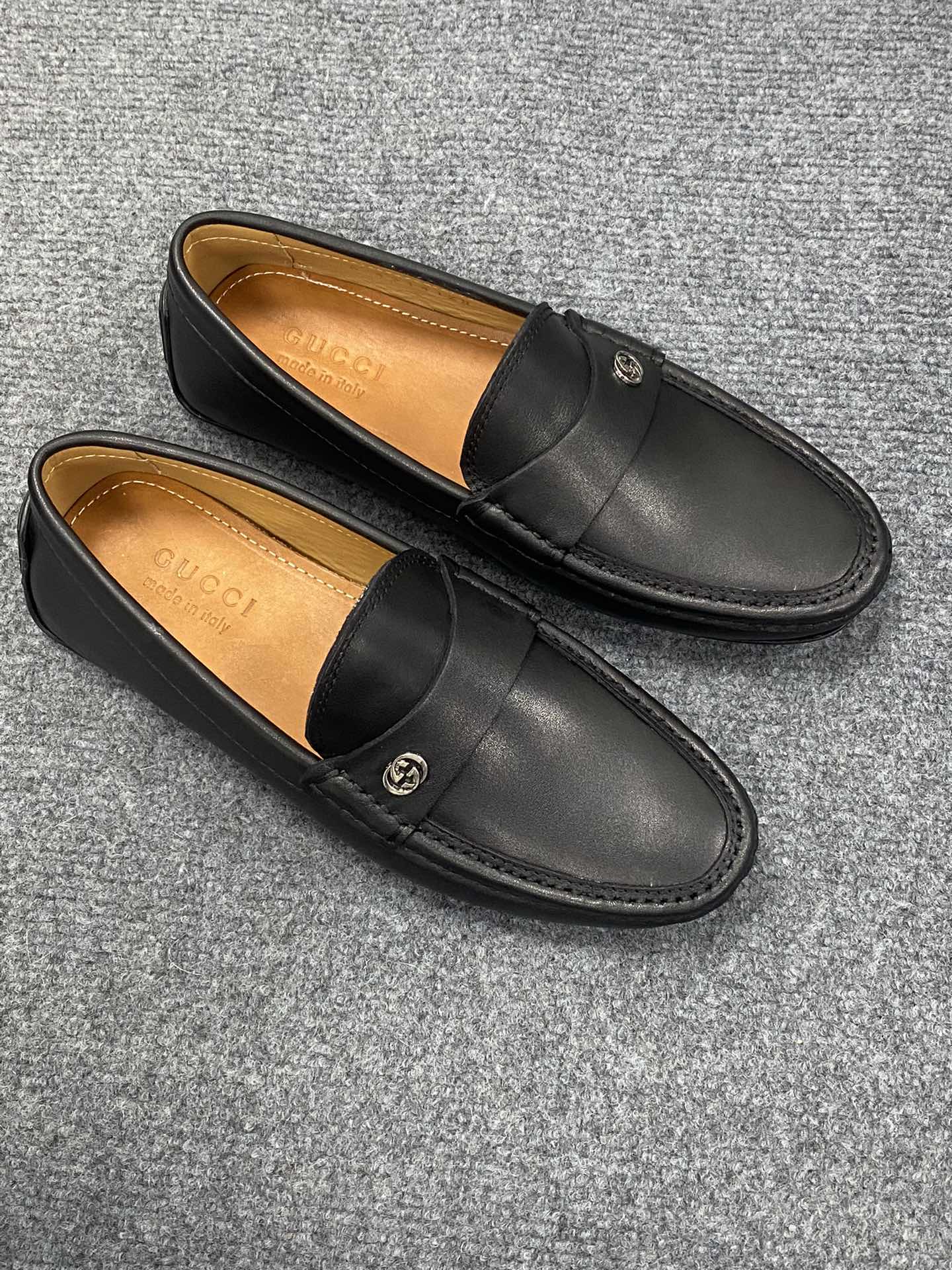 NO:270242,Guqi series of beanie shoes are on the spring and summer show. The counter is copied one by one. Original hardware, outsole, top layer cowhide upper, top layer cowhide inner Size: 38-45 (can be ordered 46) full set of packaging for the counter, cowhide19860909古奇系列豆豆鞋瞩目亮相春夏秀场.专柜一比一复制.原创五金.大底.头层牛皮鞋面头层牛皮内里Size:38-45(可订46)专柜全套包装,,cowhide,Men's shoes