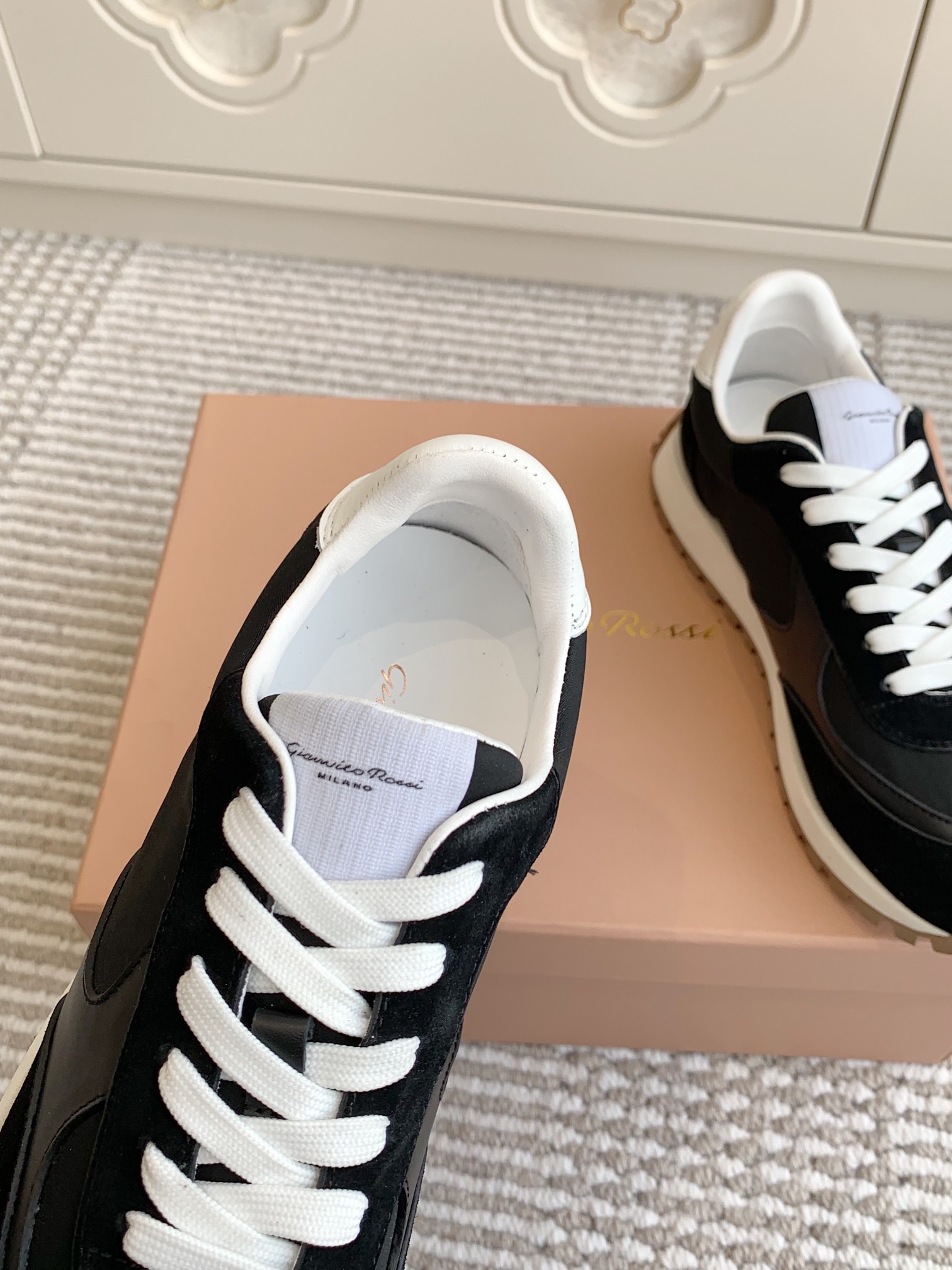 Gianvito Rossi 2025: Durable Classic Sports Shoe Series for All Seasons - 图片 7