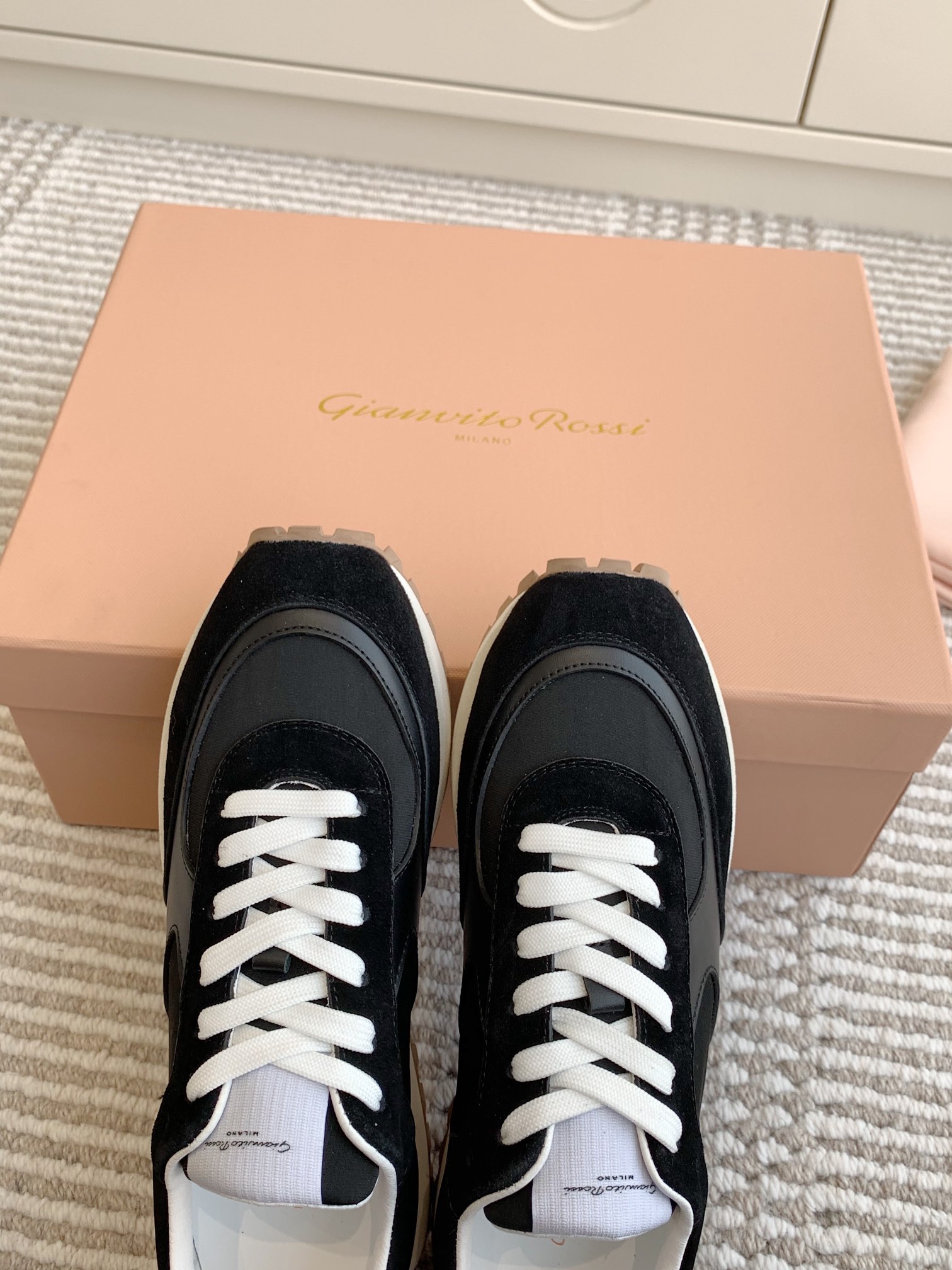 Gianvito Rossi 2025: Durable Classic Sports Shoe Series for All Seasons - 图片 6