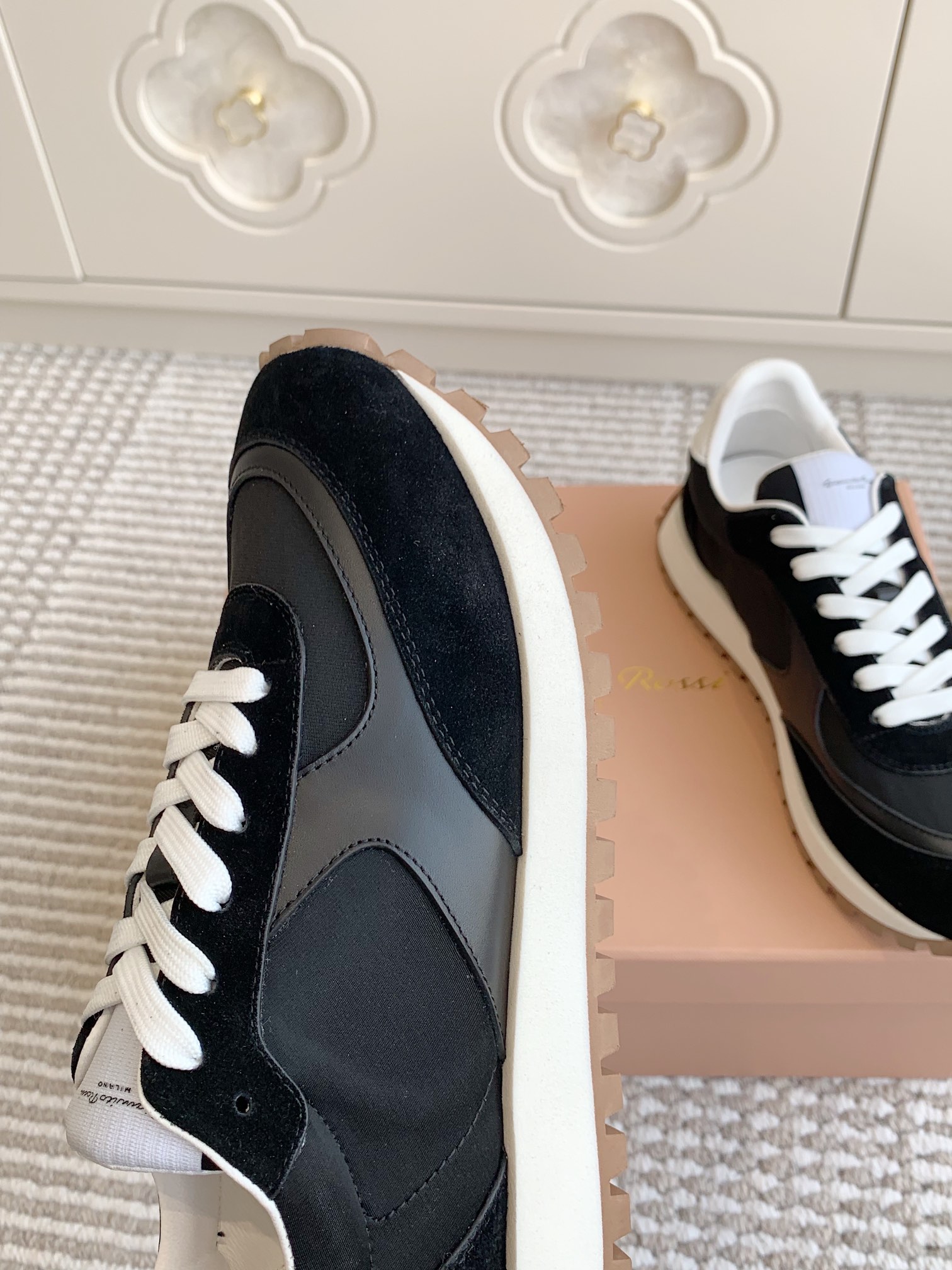 Gianvito Rossi 2025: Durable Classic Sports Shoe Series for All Seasons - 图片 4