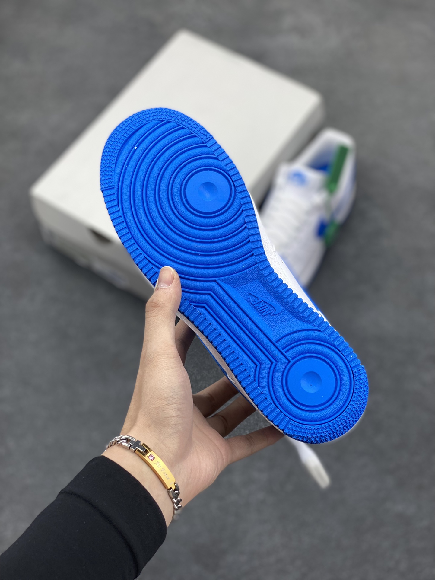 图片[5]-HY版本💯 Nk Air Force 1\’07 Low 白宝蓝 空军一号低帮休闲板鞋 原楦头原纸板 打造纯正空军版型#专注外贸渠道 全掌内置蜂窝气垫 #原盒配件 原厂中底钢印、拉帮完美 货号：FJ4146-103 尺码：35.5 36 36.5 37.5 38 38.5 39 40 40.5 41 42 42.5 43 44 44.5 45 46-选品中心