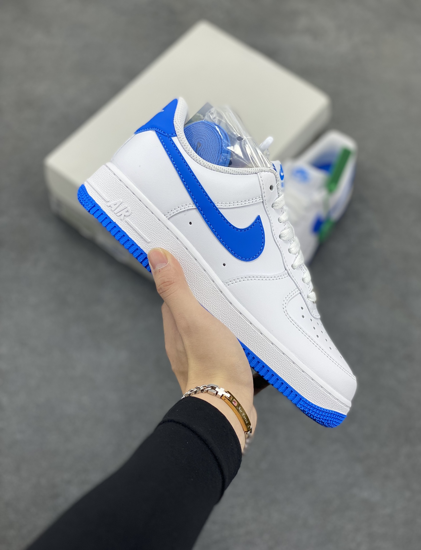 HY版本💯 Nk Air Force 1\’07 Low 白宝蓝 空军一号低帮休闲板鞋 原楦头原纸板 打造纯正空军版型#专注外贸渠道 全掌内置蜂窝气垫 #原盒配件 原厂中底钢印、拉帮完美 货号：FJ4146-103 尺码：35.5 36 36.5 37.5 38 38.5 39 40 40.5 41 42 42.5 43 44 44.5 45 46-选品中心