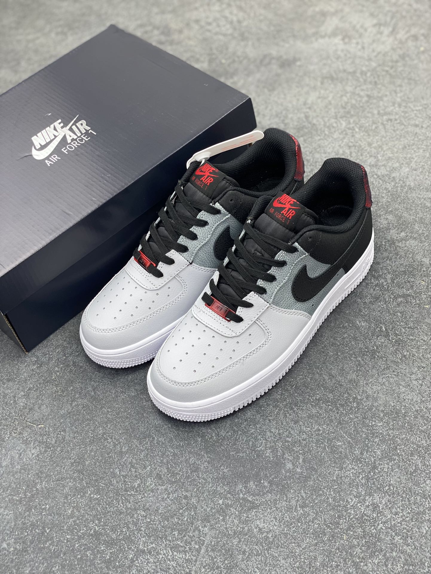 图片[8]-Air Force 1\’ 07 黑灰红 原楦头原纸板 打造纯正空军版型 专注外贸渠道 全掌内置蜂窝气垫 #原盒配件 原厂中底钢印、拉帮完美 货号：CZ0337-001 尺码：36 36.5 37.5 38 38.5 39 40 40.5 41 42 42.5 43 44 44.5 45-选品中心