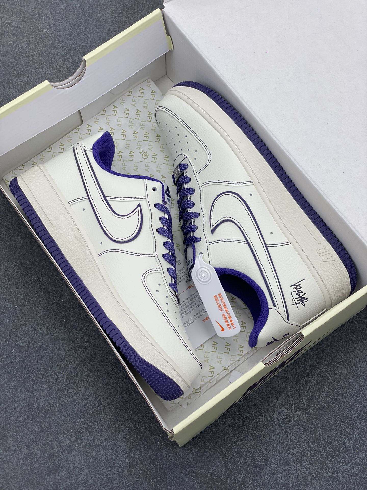 图片[9]-福利特价 Nk Air Force 1\’07 Low 斯图西联名 空军一号低帮休闲板鞋 原楦头原纸板 打造纯正空军版型#专注外贸渠道 全掌内置蜂窝气垫 #原盒配件 原厂中底钢印、拉帮完美 货号：UN1635-555 尺码：36 36.5 37.5 38 38.5 39 40 40.5 41 42 42.5 43 44 44.5 45 46-选品中心