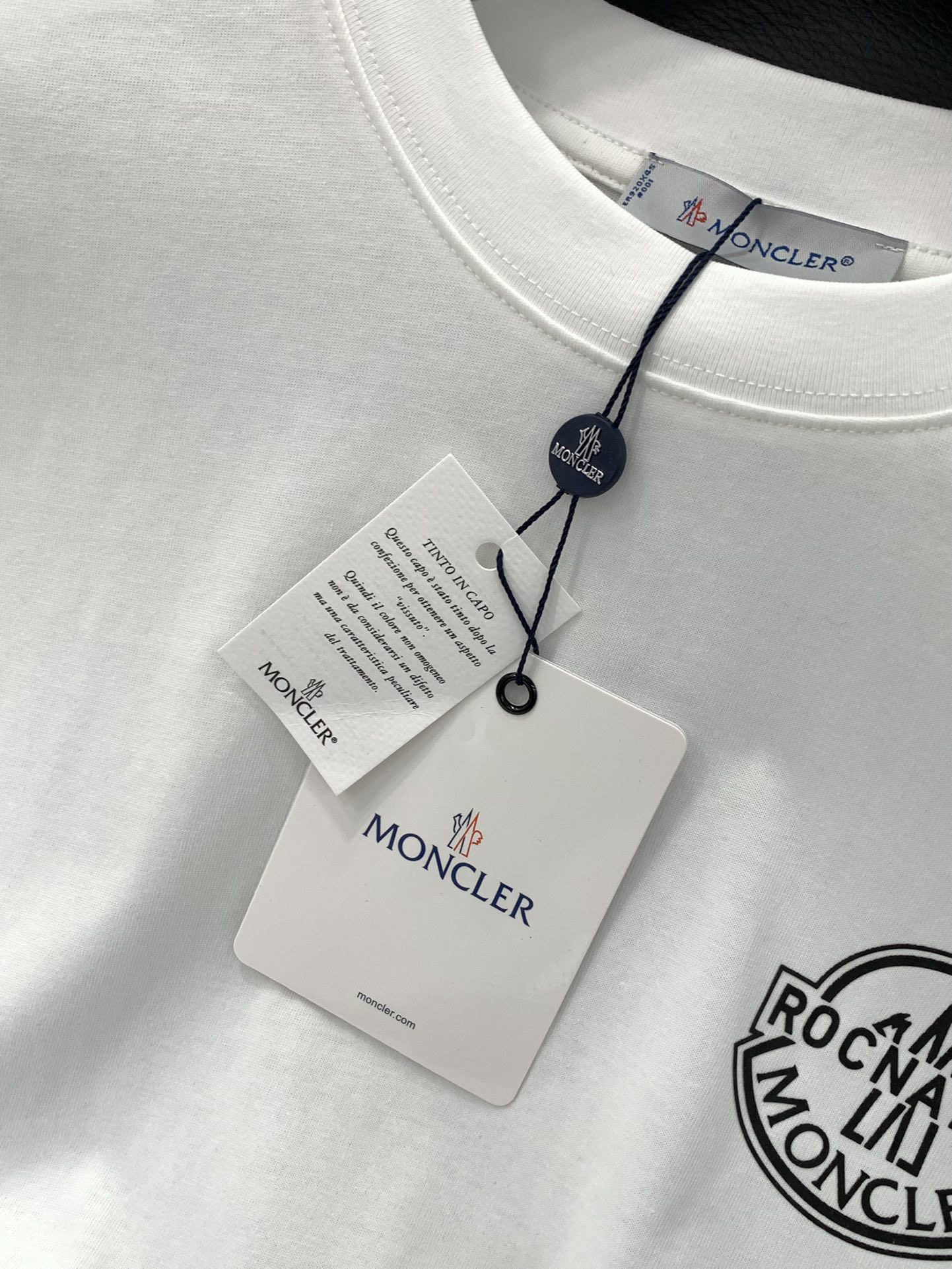 ，Moncler 蒙口，2025夏季最新品，专柜同步有售，原单狠货，时尚休闲圆领短袖T恤，上身舒适！吸睛